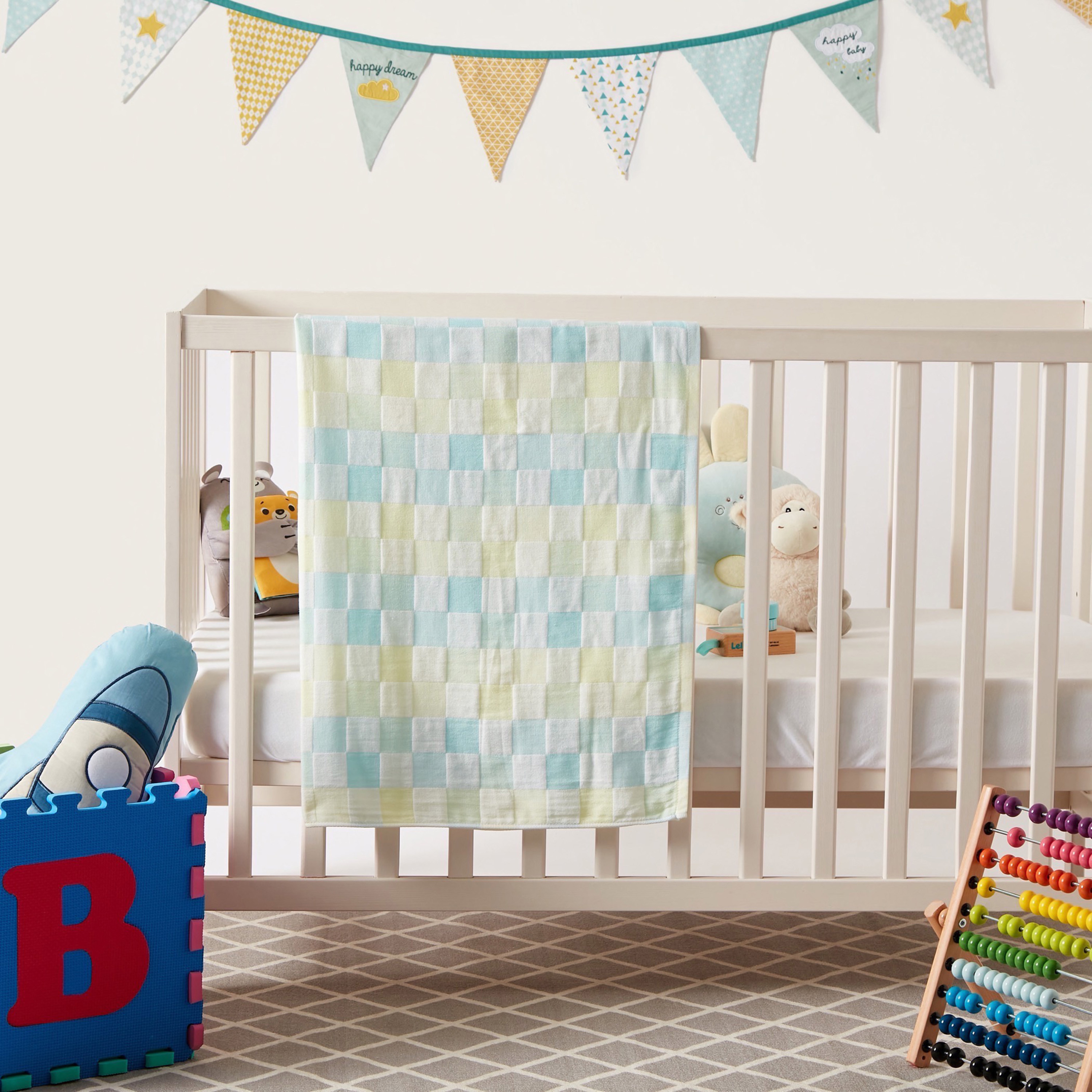 قماط أطفال كاروهات من جونيورز - 95×90 سم-baby-nursery-blanketsandswaddles-receivingblankets-image-4