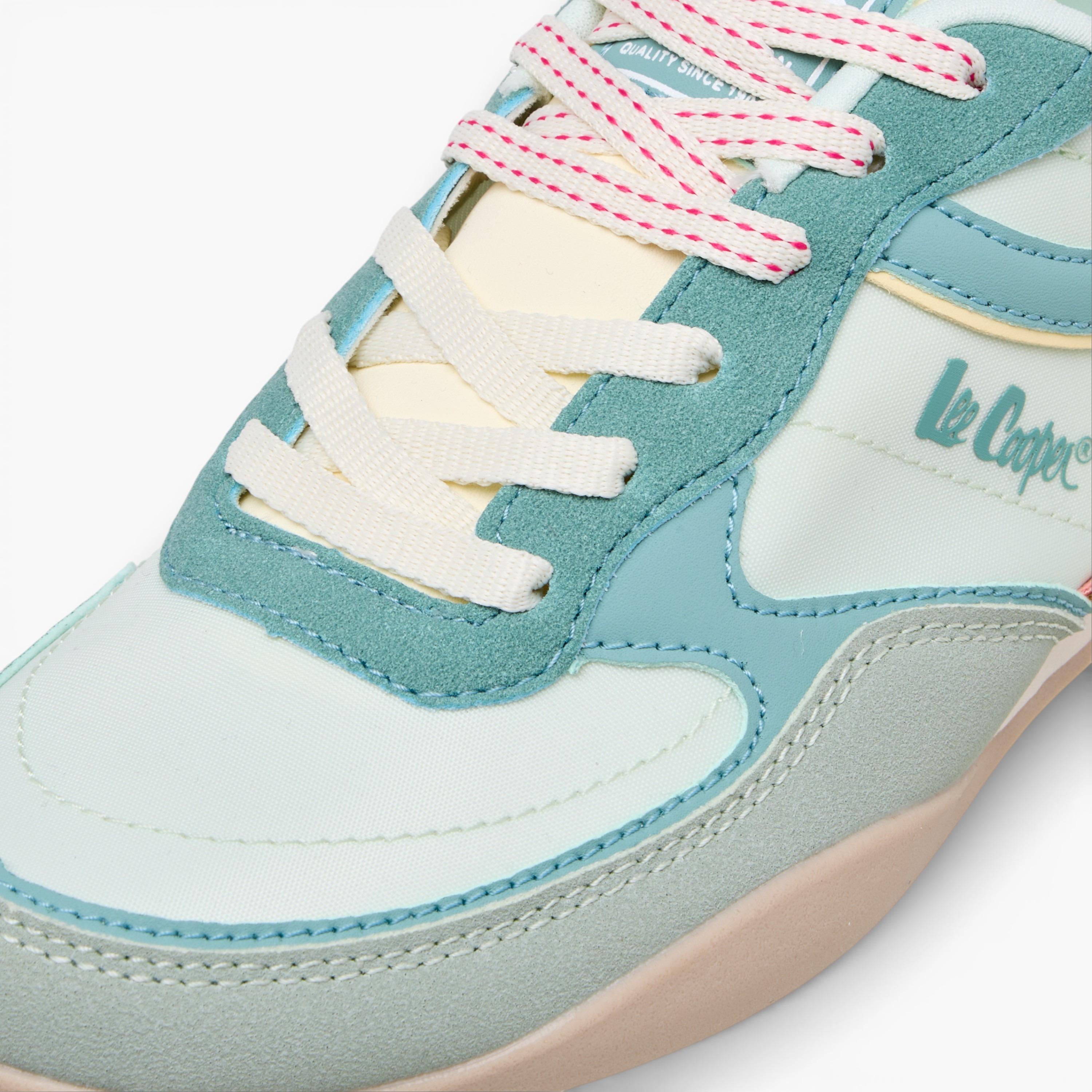 حذاء سنيكرز برباط إغلاق للنساء من لي كوبر-women-shoes-sneakers-image-4
