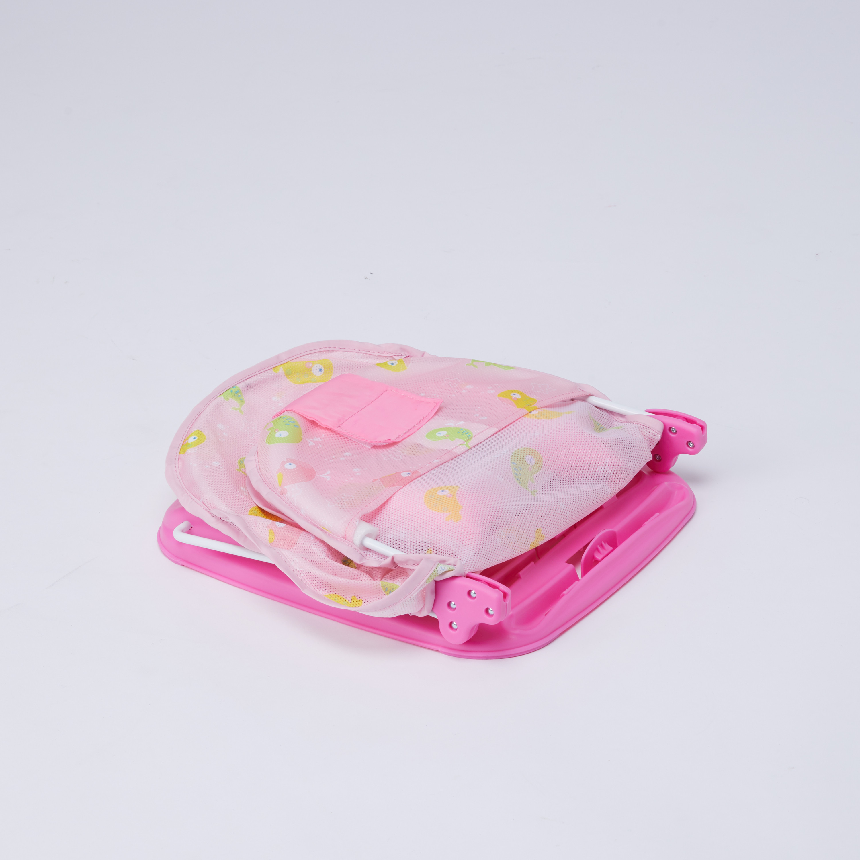 كرسي حمّام بطبعات سمكة من جونيورز-baby-bathandcare-bathtubs-image-1