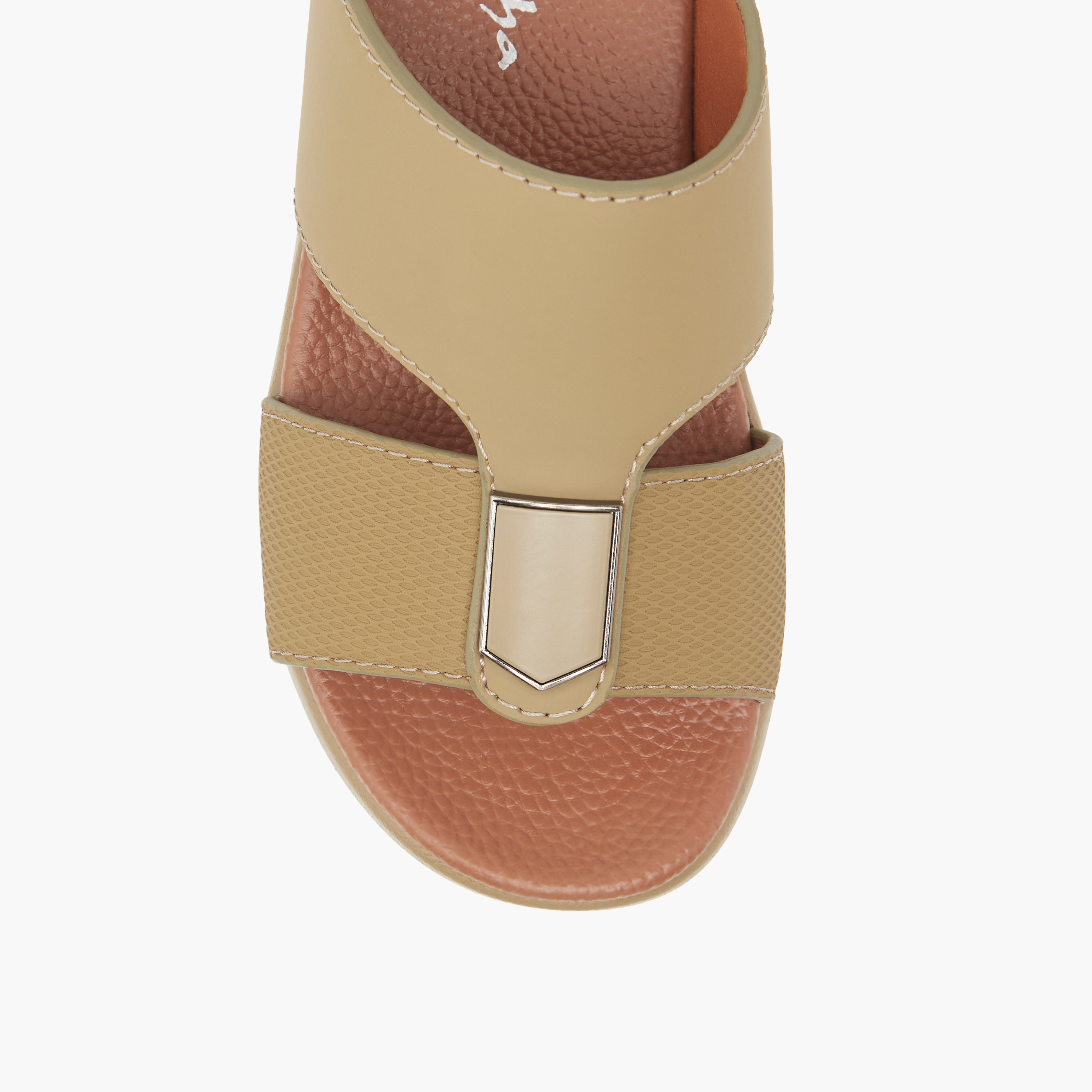 صندل عربي سهل الارتداء بارز الملمس بزينة معدنية من الواحة-boys-shoes-sandals-image-3