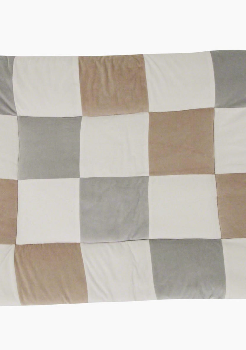 Juniors Chequered Quilt-Baby Bedding-image-0