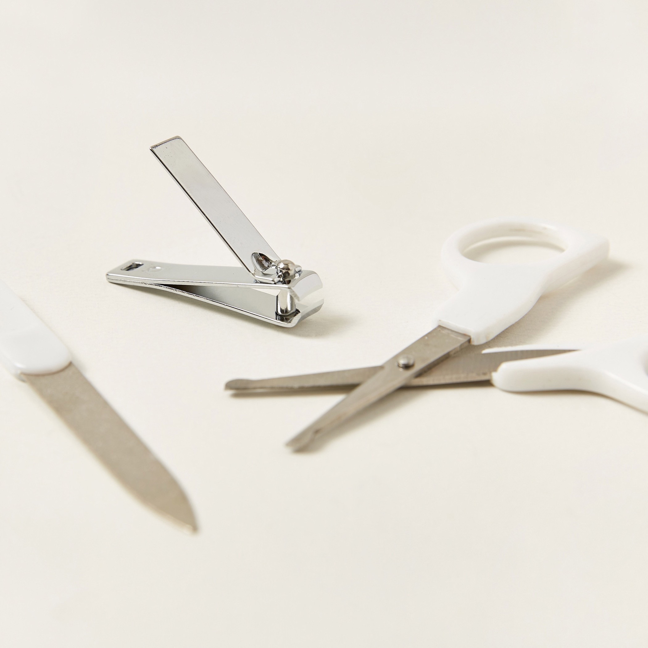 Juniors Manicure Set-baby-bathandcare-hairbodyskincare-image-2