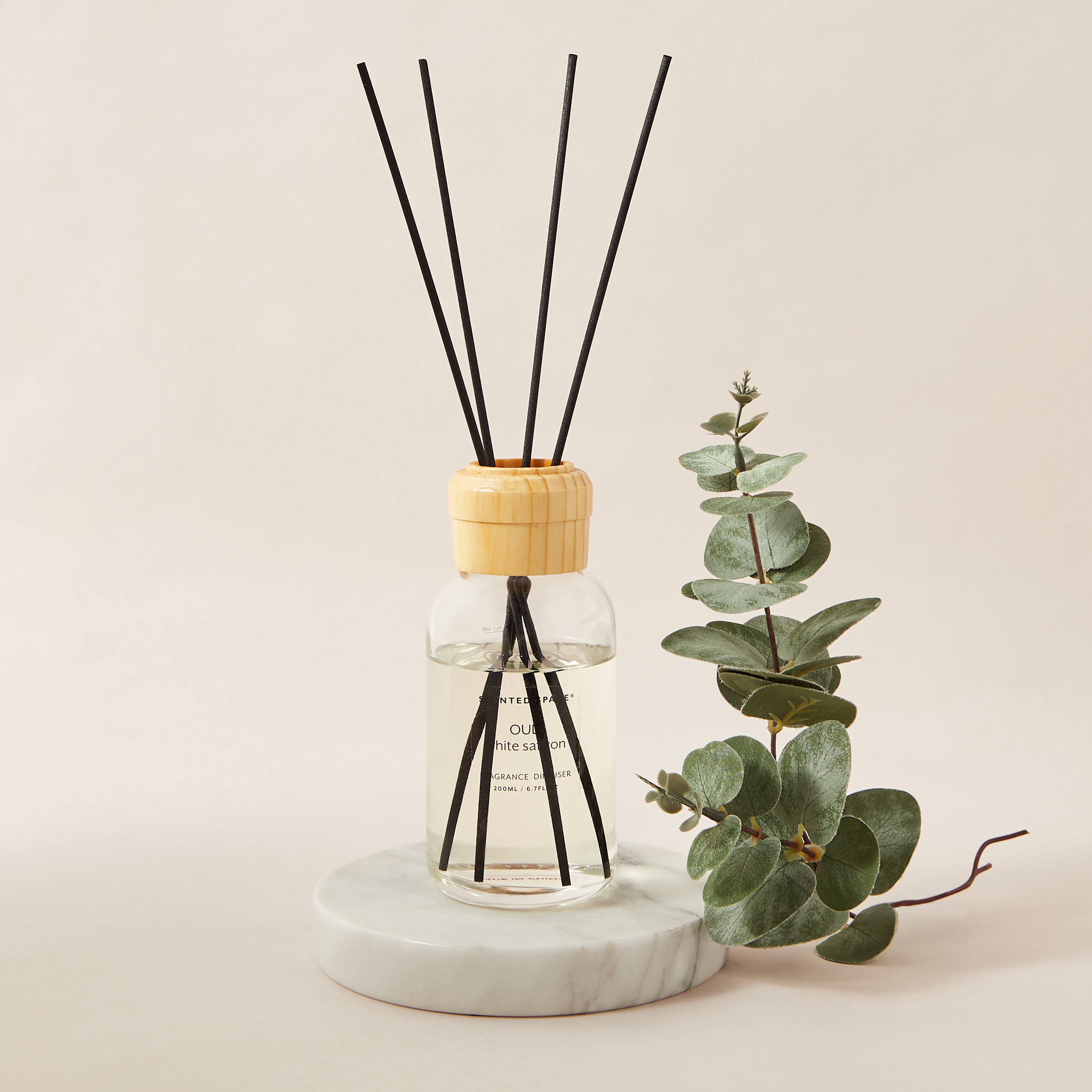 ناشر عطور بعبير الزعفران الأبيض من سينتد سبيس- 200 مل-household-homefragrance-reeddiffusers-image-1