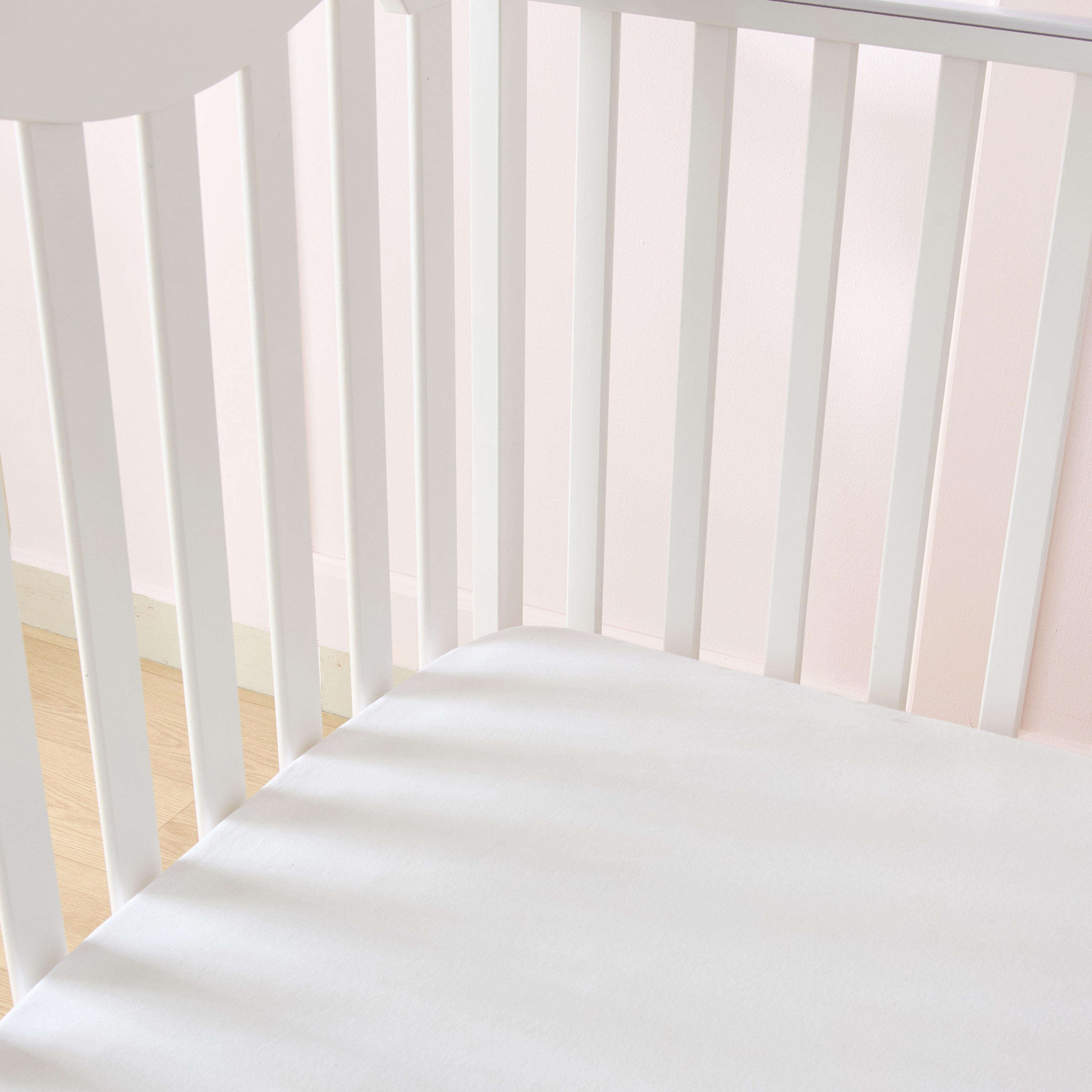 Juniors Charlotte Portable Wooden Crib-baby-nursery-furniture-cribsandbeds-babycribs-image-10