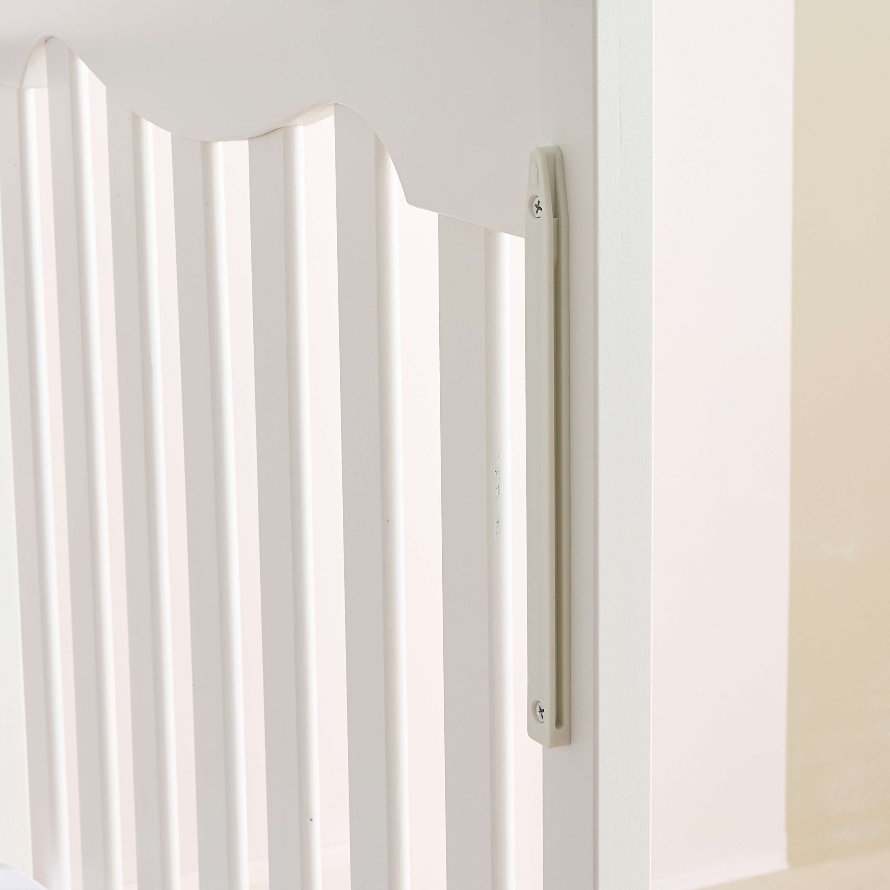 Juniors Charlotte Portable Wooden Crib-baby-nursery-furniture-cribsandbeds-babycribs-image-13