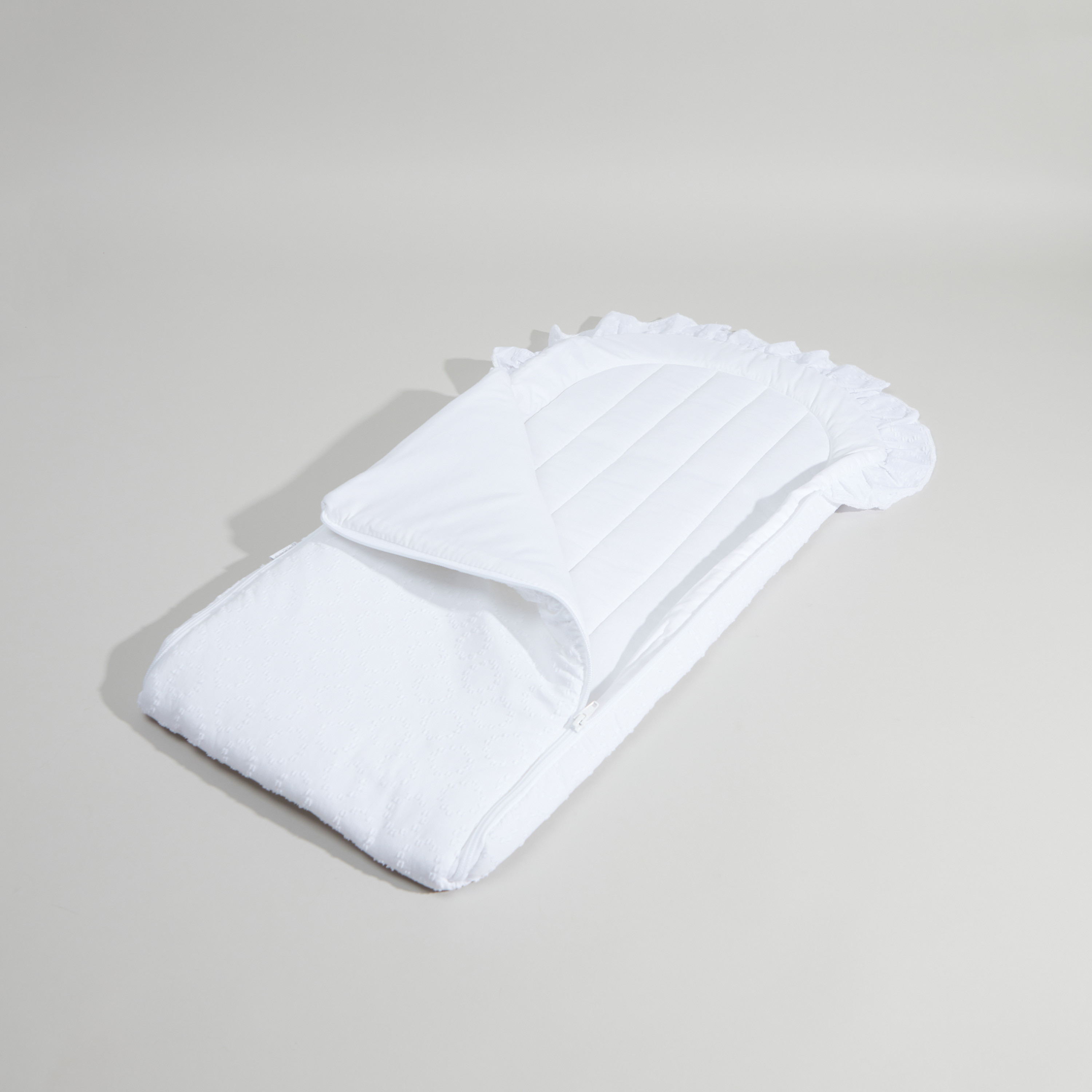 Giggles Padded Nest Bag with Zip Closure-baby-nursery-babybedding-image-4