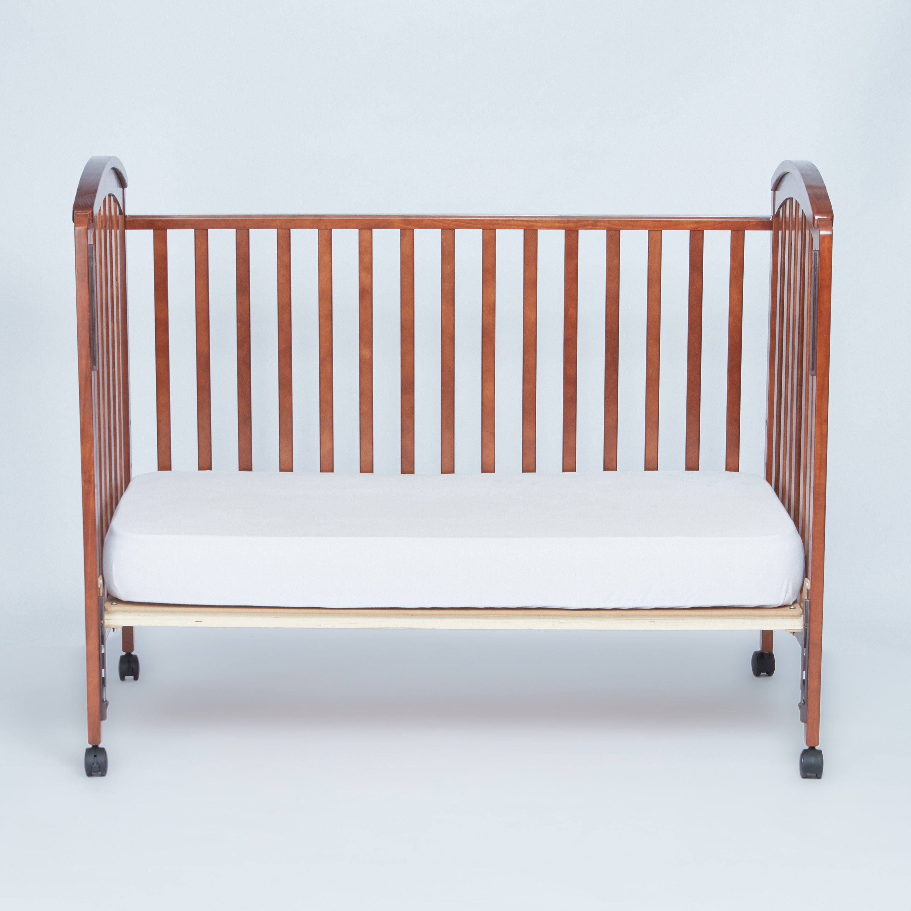 Juniors Capri Crib with Adjustable Height and Side Rails (Up to 3 years)-baby-nursery-furniture-cribsandbeds-babycribs-image-5