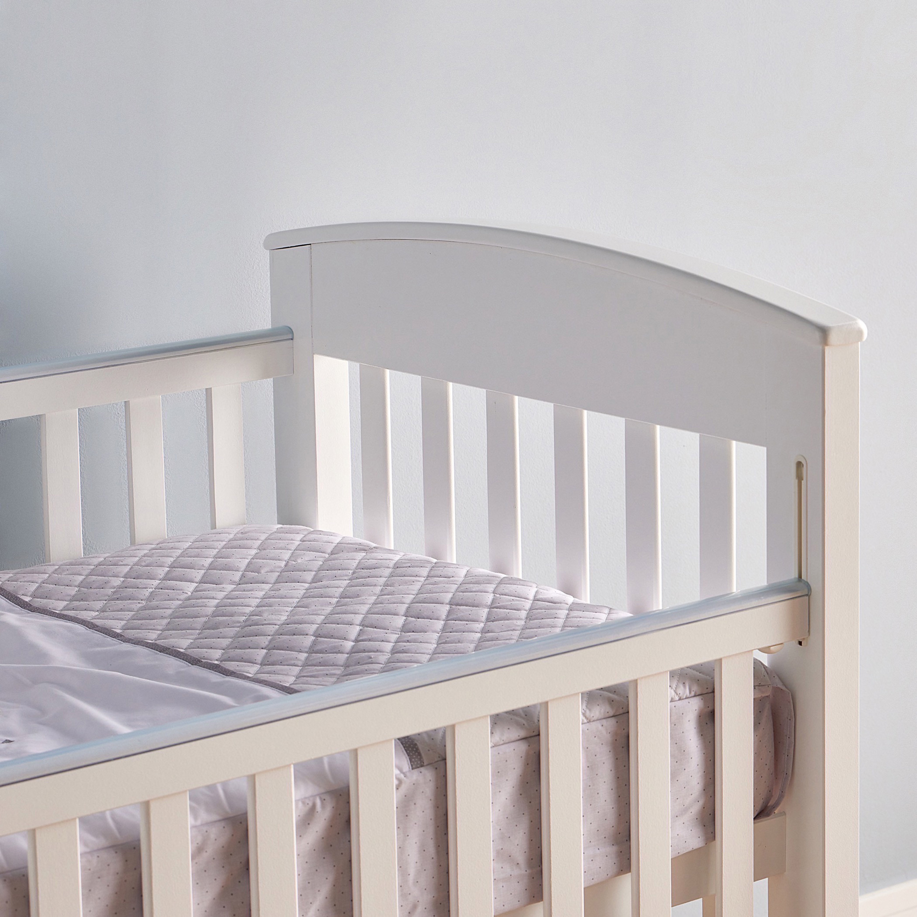 Buy Giggles Marcia Wooden Crib with Three Adjustable Heights White (Up to  years) for Babies Online in KSA Centrepoint