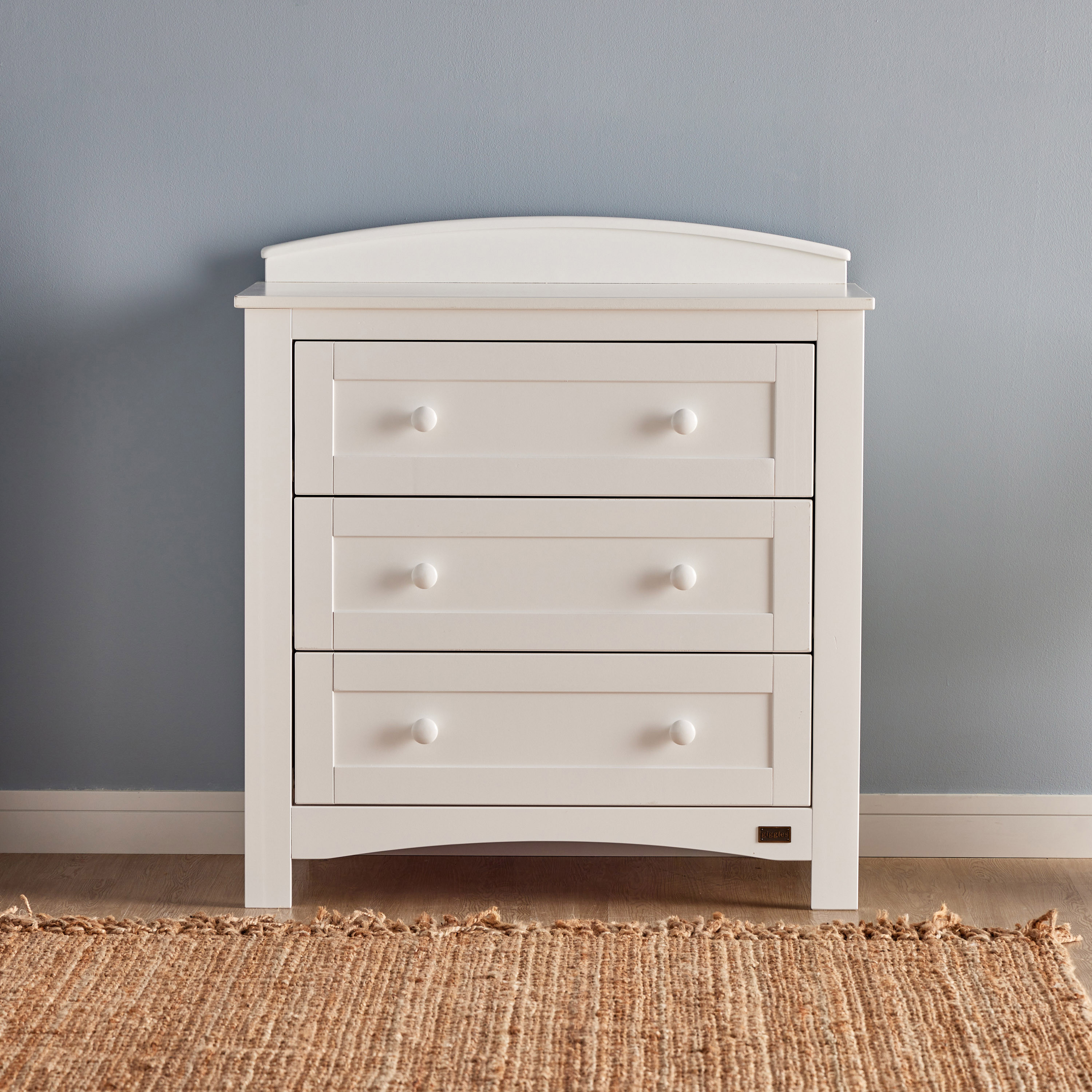 White three drawer deals dresser