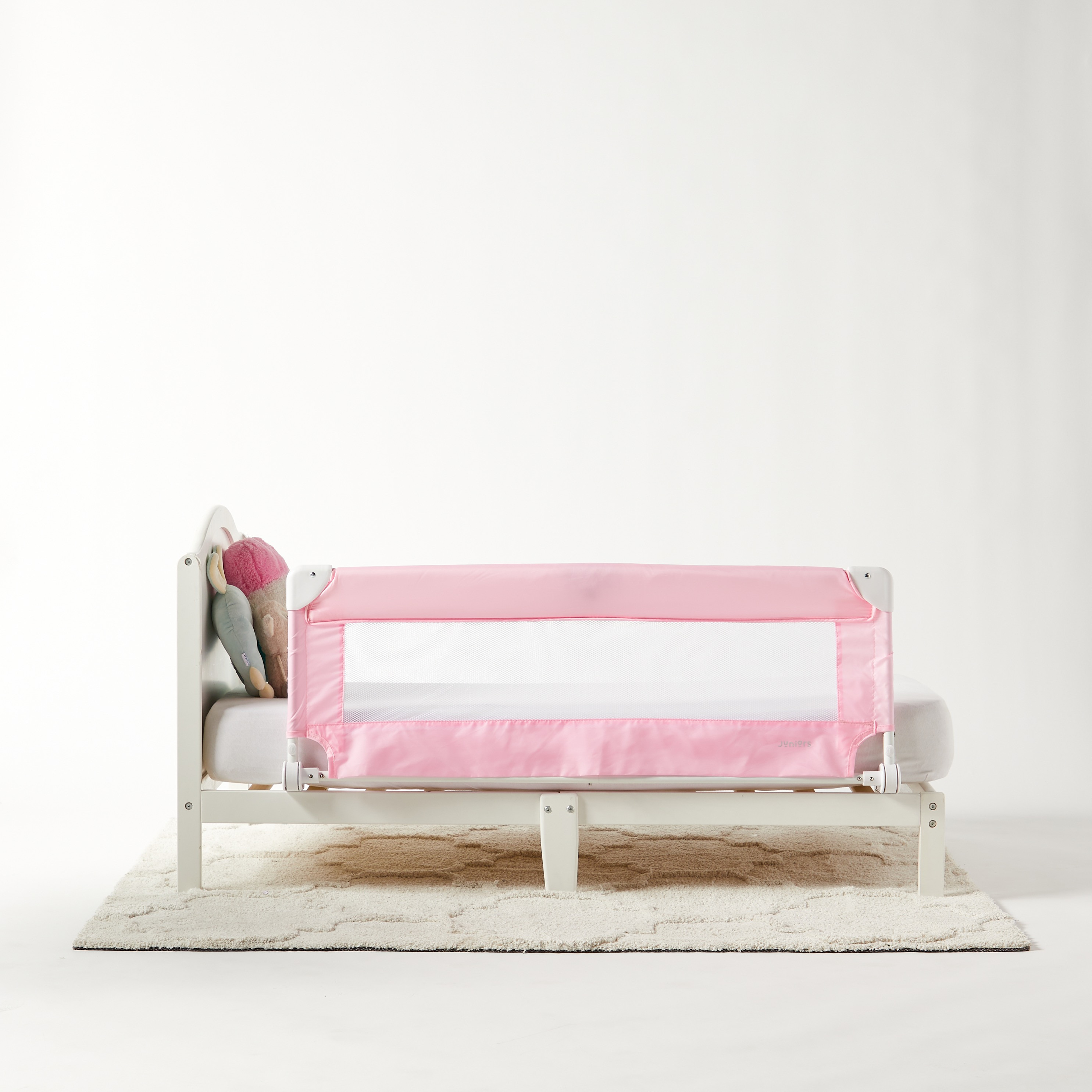 Baby gate for store bed