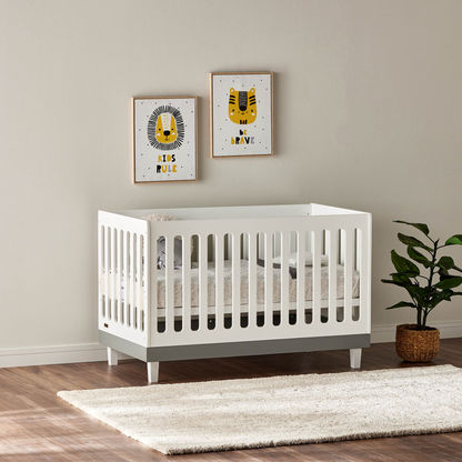 Juniors Madison 3-in-1 White Wooden Convertible Crib (Up to 5 years)