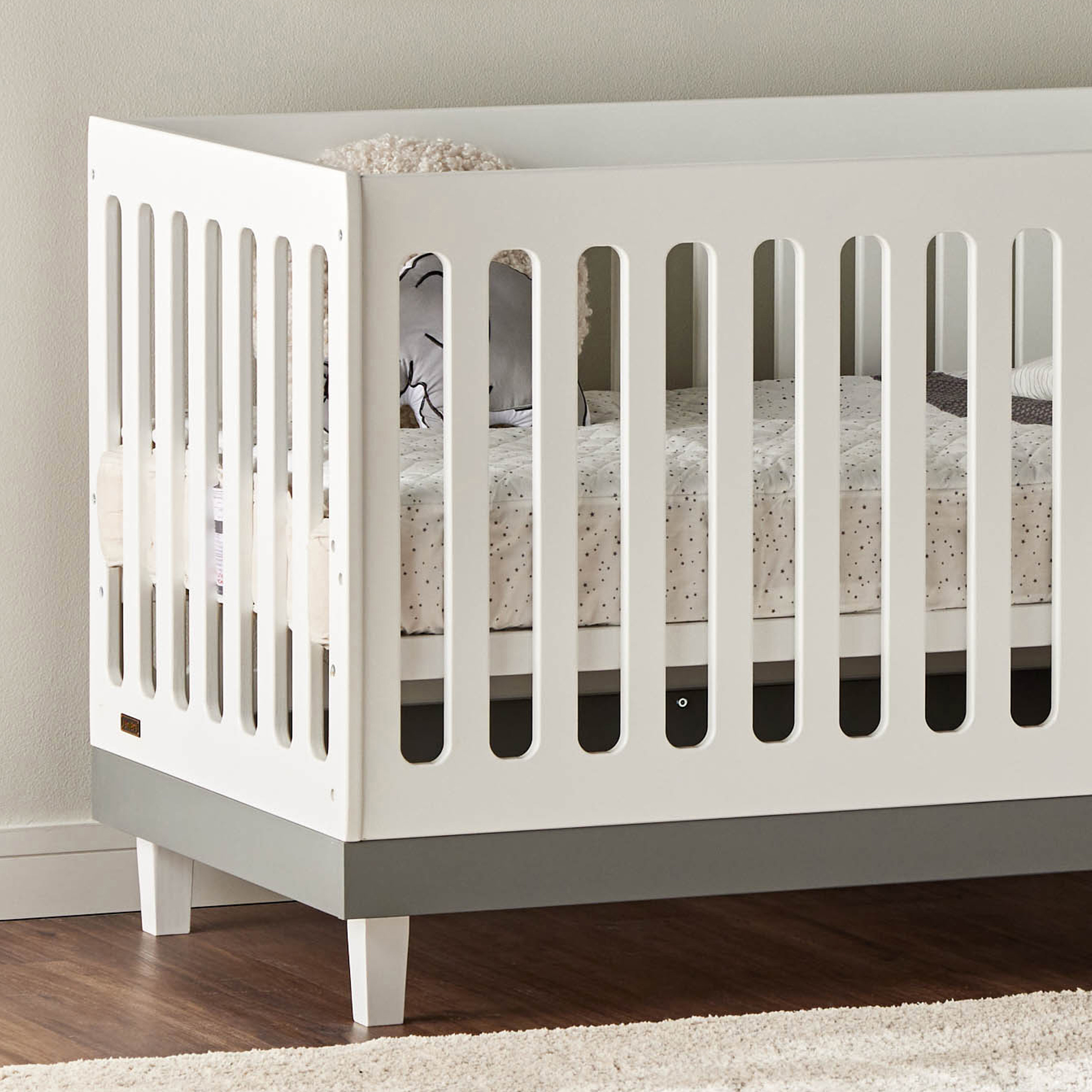 Juniors Madison Crib with 3-in-1 Convertible Design (Up to 5 years)-baby-nursery-furniture-cribsandbeds-babycribs-image-12