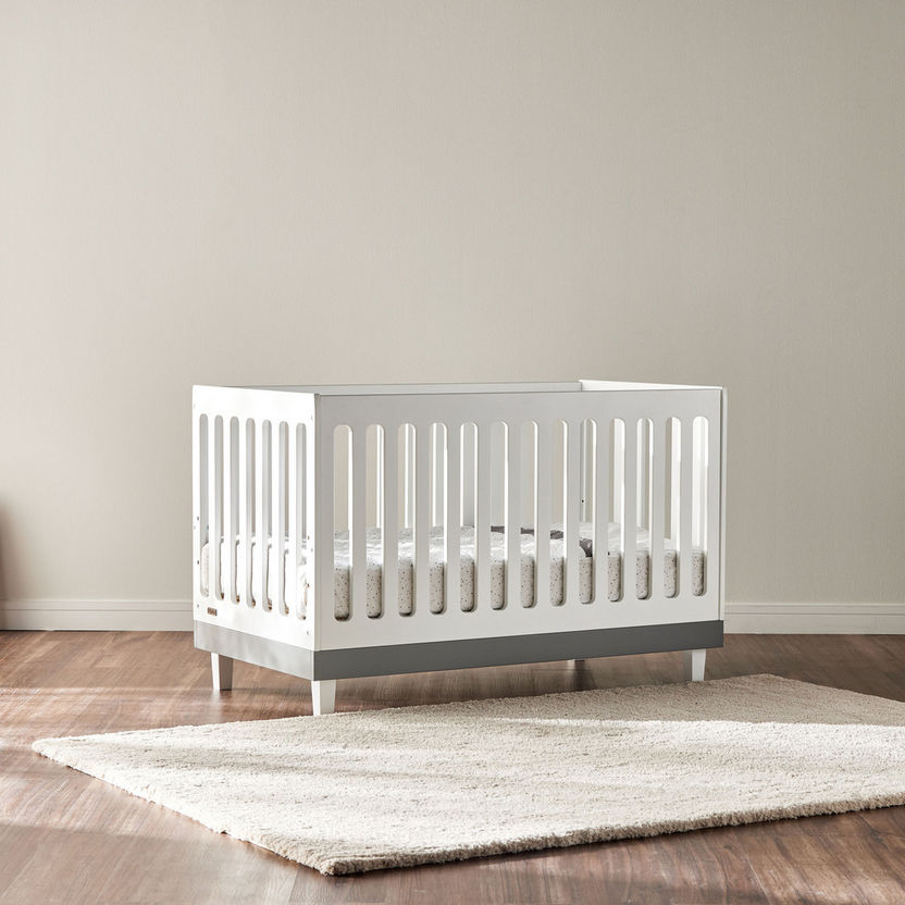 Juniors Madison 3-in-1 White Wooden Convertible Crib (Up to 5 years)-Baby Cribs-image-4
