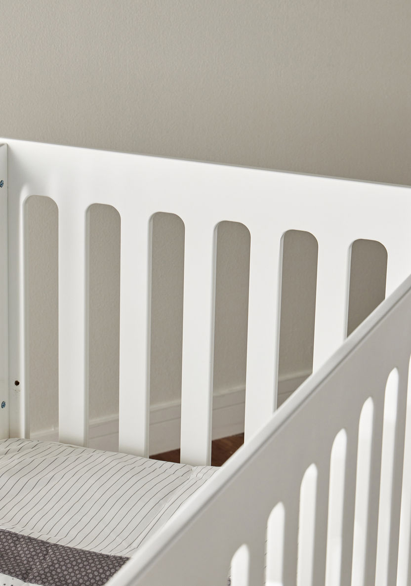 Juniors Madison 3-in-1 White Wooden Convertible Crib (Up to 5 years)-Baby Cribs-image-6