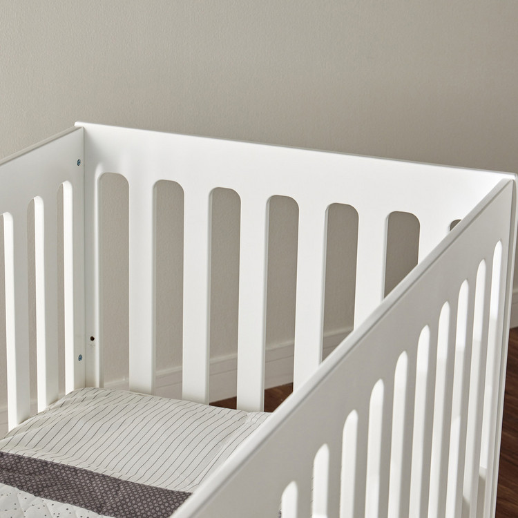 Juniors 3-in-1 Madison Wooden Baby Crib