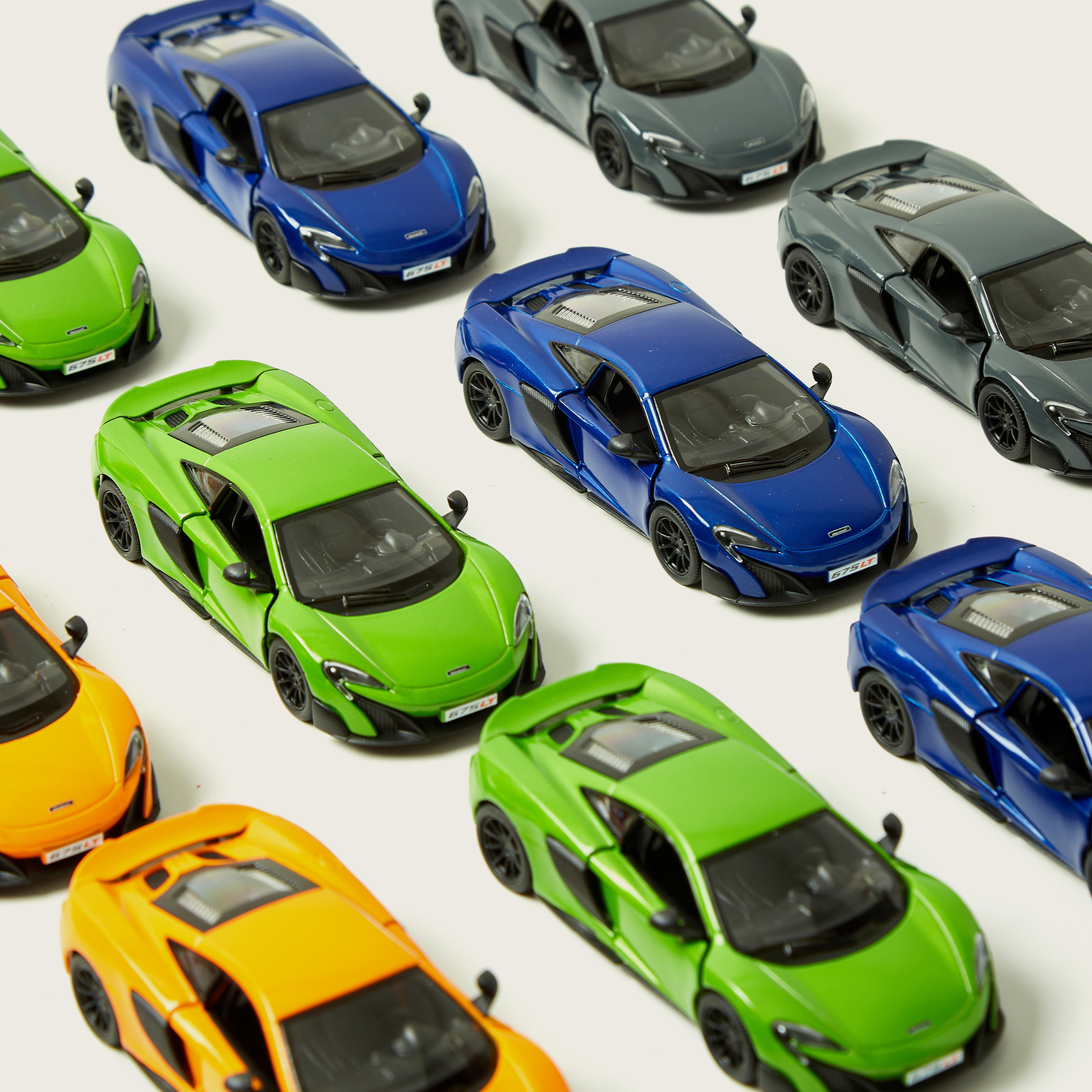 لعبة سيارة ماكلارين 675 إل تي من كينزمارت.-toys-playvehicles-cars-image-2