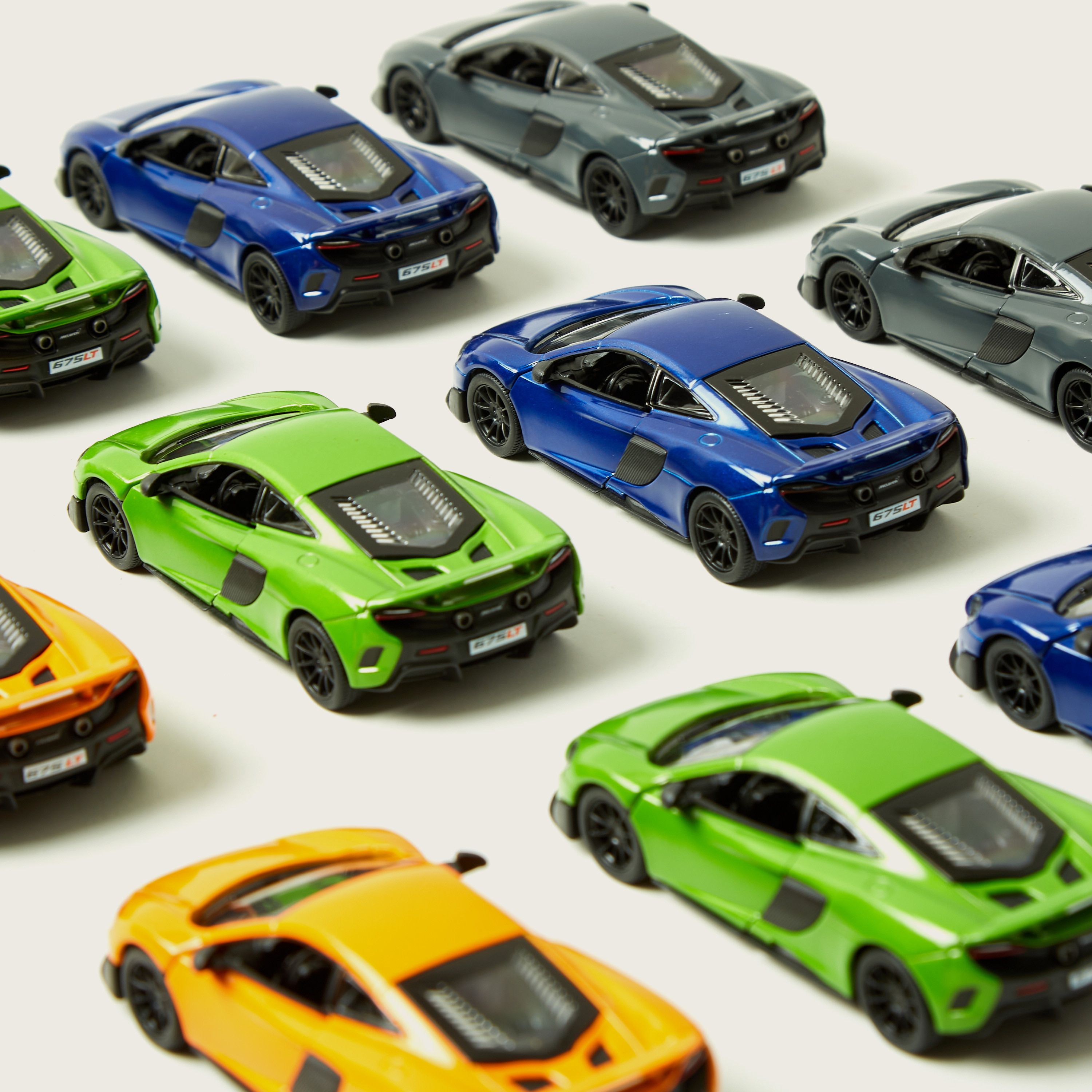 لعبة سيارة ماكلارين 675 إل تي من كينزمارت.-toys-playvehicles-cars-image-4
