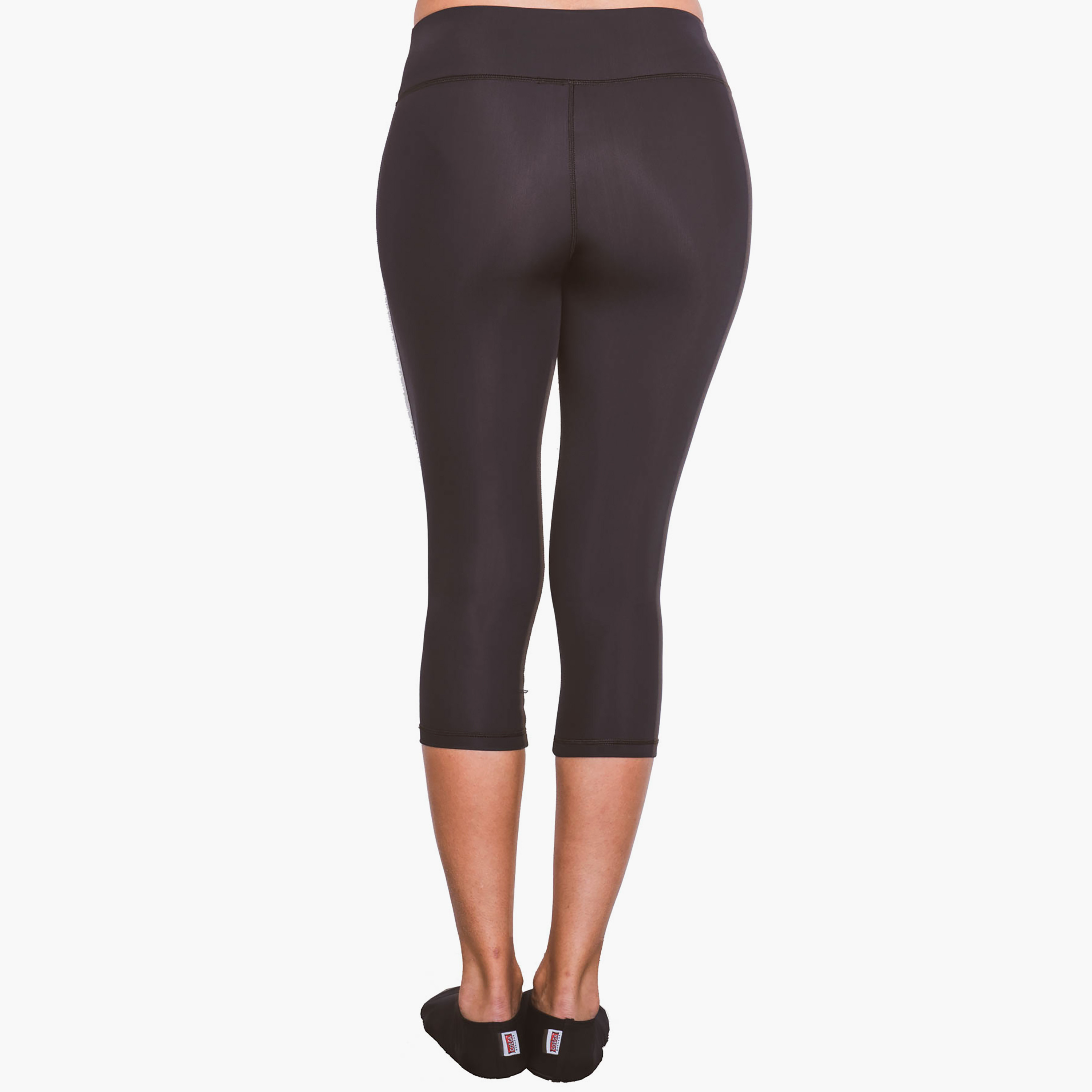  كولون سباحة مع 3/4 طول من كويغا للنساء بلون أسود-women-clothing-sportswearandactivewear-bottoms-image-2