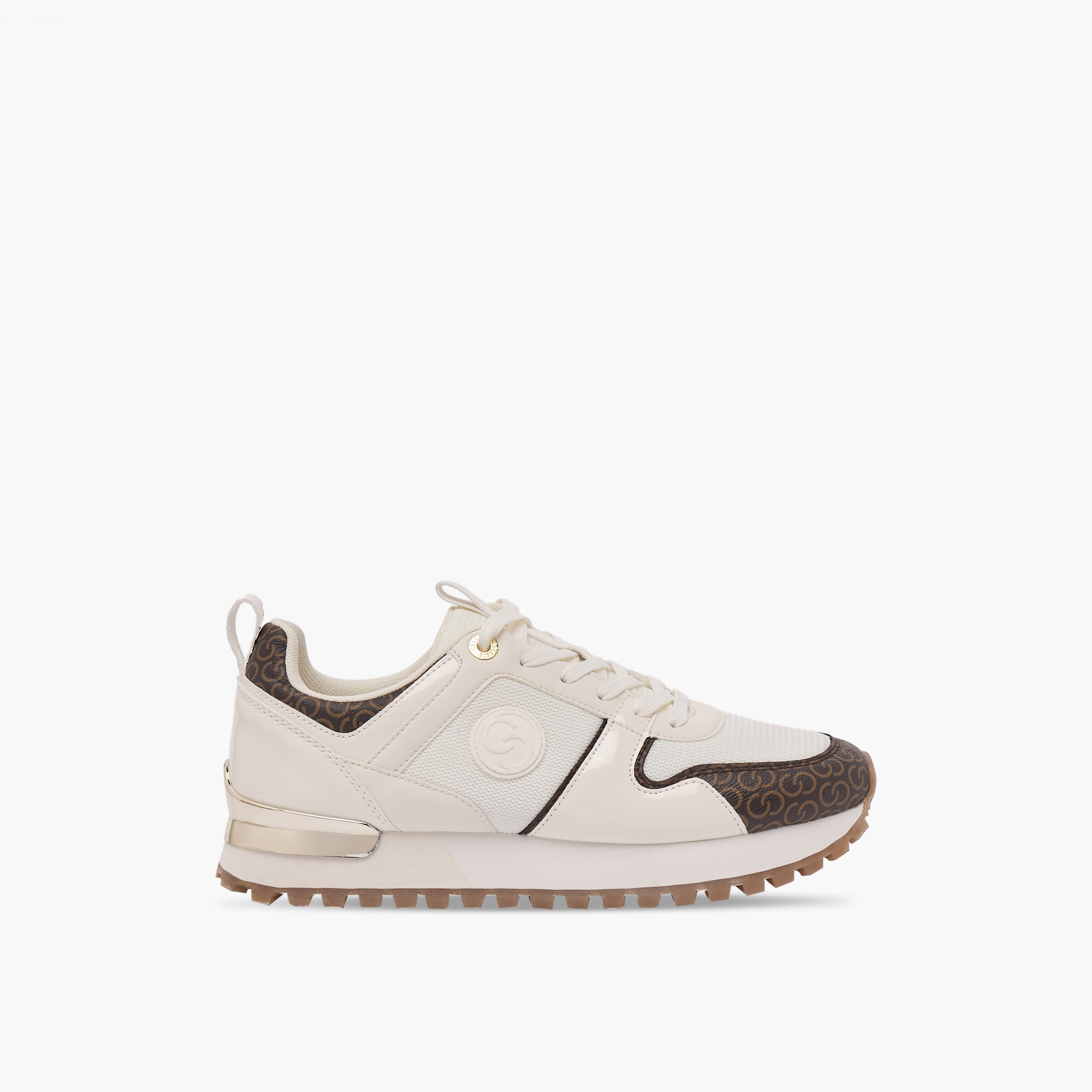 حذاء سنيكرز طول الكاحل بطبعات مونوجرام ورباط للنساء من سيلست-women-shoes-sneakers-image-3