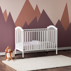 سرير أطفال خشبي من جونيورز هنري قابل للتعديل إلى ثلاثة ارتفاعات - أبيض (حتى 3 سنوات)