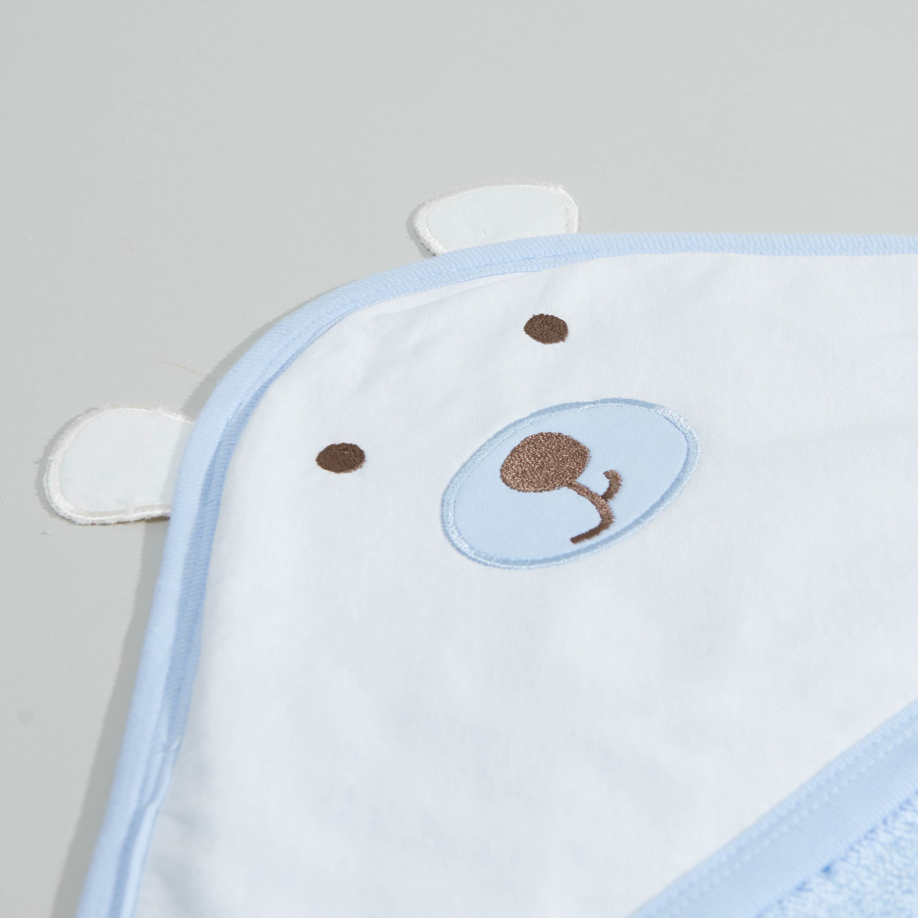 Juniors Hooded Towel - 75x90 cms-baby-bathandcare-towels-image-4