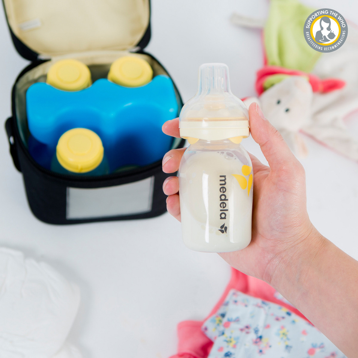 Medela Cooler Bag with Bottle - Set of 4-baby-feeding-feedingbottles-bottlesandteats-image-4