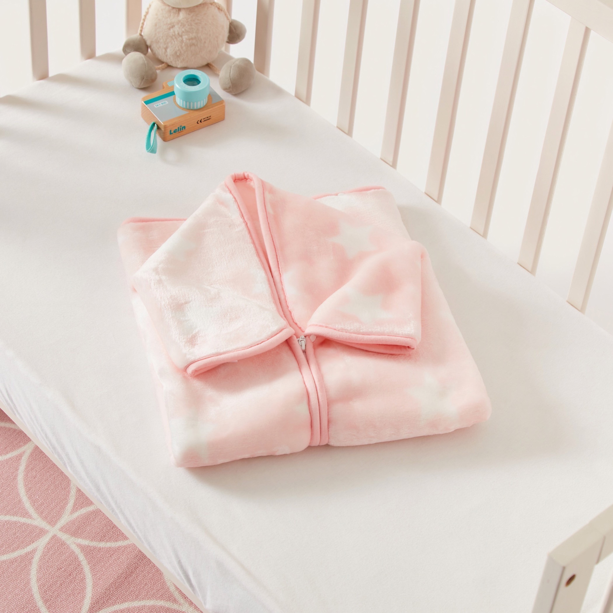 Juniors Printed Blanket Nest-baby-nursery-blanketsandswaddles-blanketsandquilts-image-1