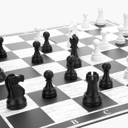 مجموعة لعبة الشطرنج ديلوكس من جونيورز