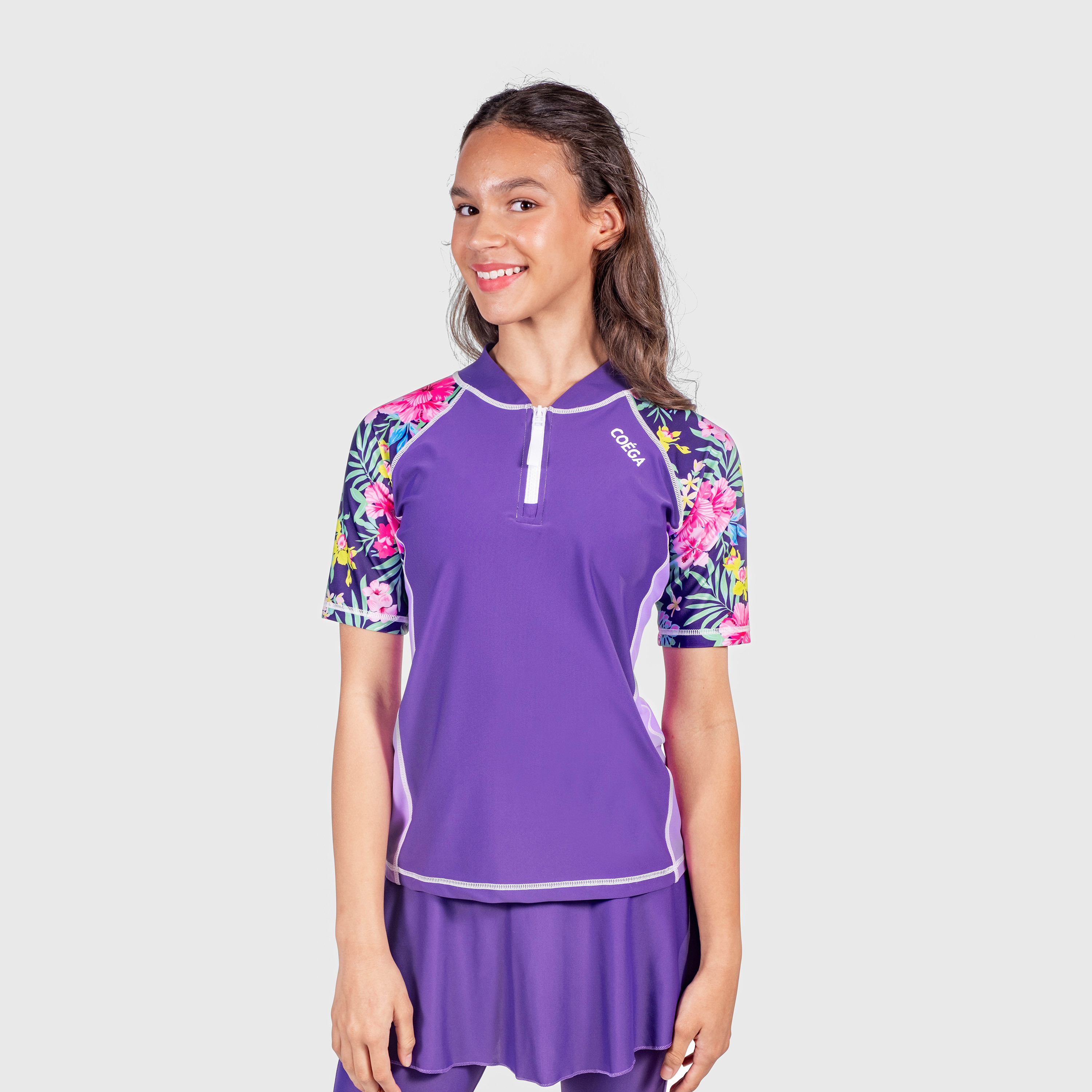 كويغا-  سترة سباحة واقية من الشمس أكمام قصيرة للبنات-sports-girls-clothing-swimwear-image-1