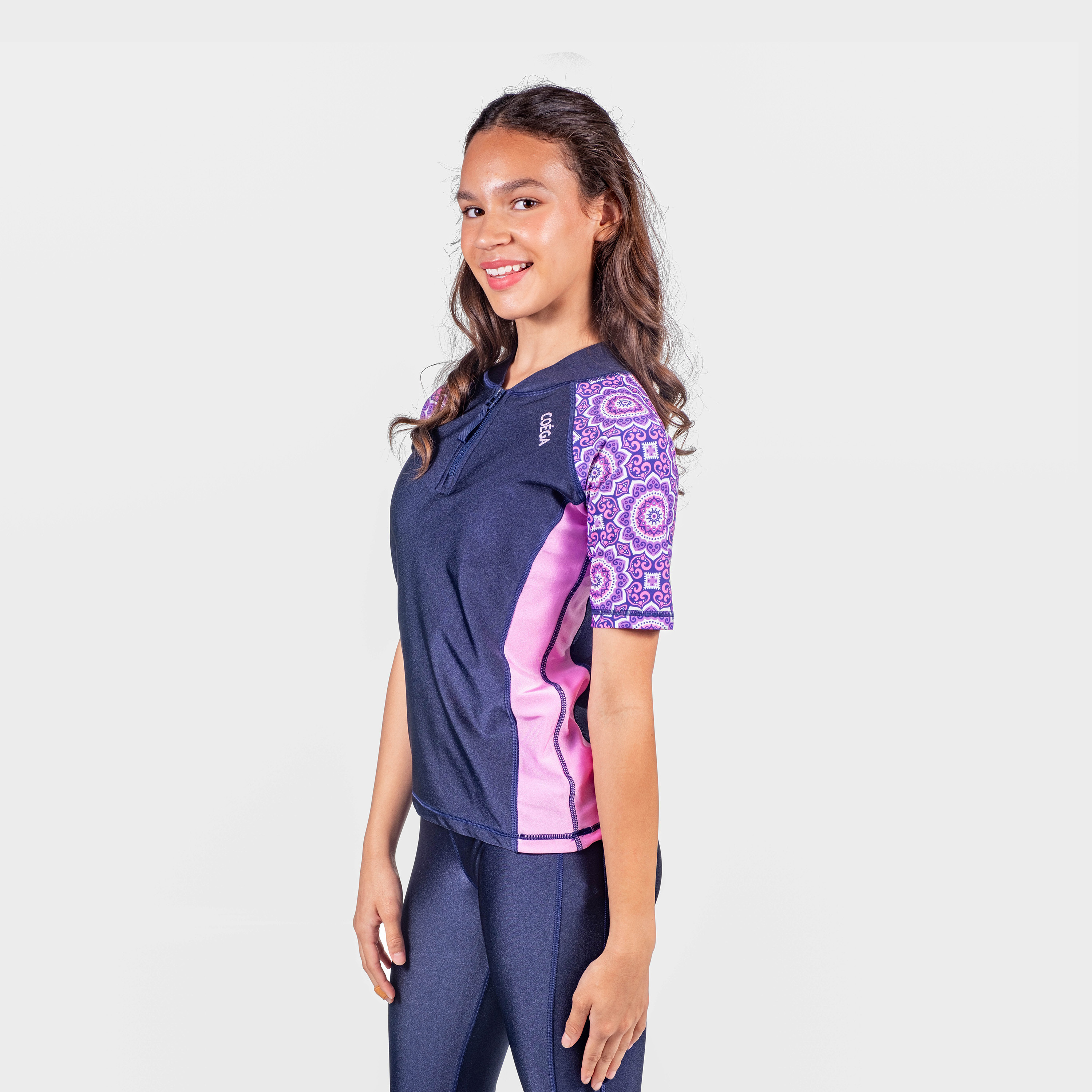 كويغا-  سترة سباحة واقية من الشمس أكمام قصيرة للبنات-sports-girls-clothing-swimwear-image-3