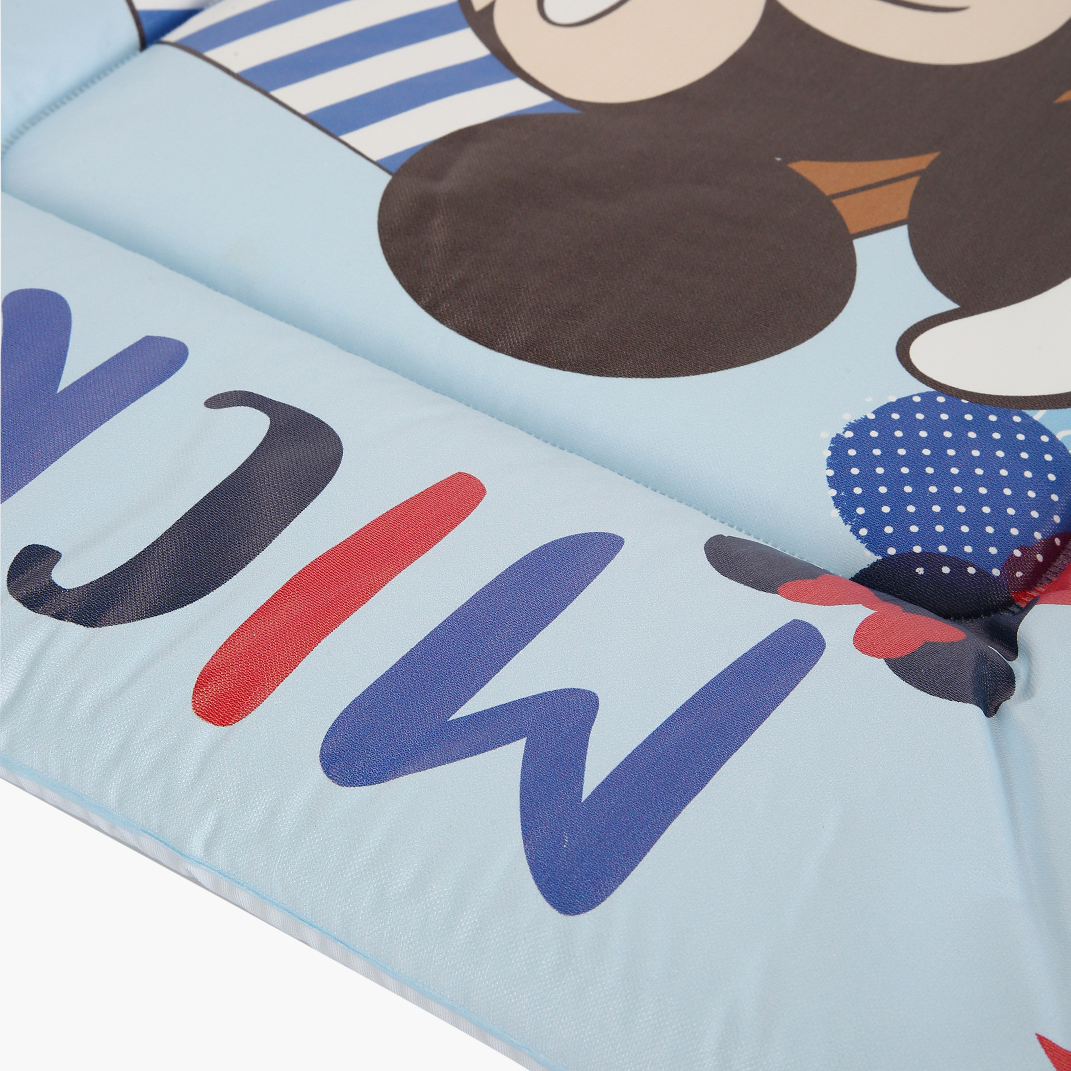 مفرش تغيير الحفاضات مزين بطبعات ميكي ماوس-baby-diapering-changingmats-image-2