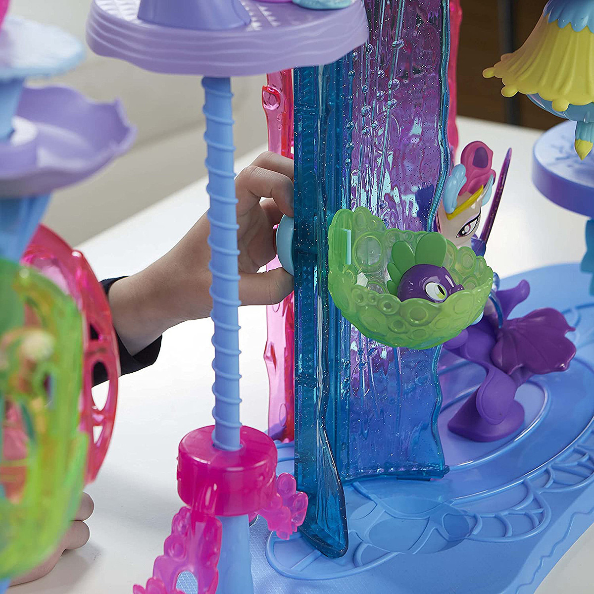 My Little Pony Canterlot Seaquestria Castle-toys-roleplay-householdsets-image-2