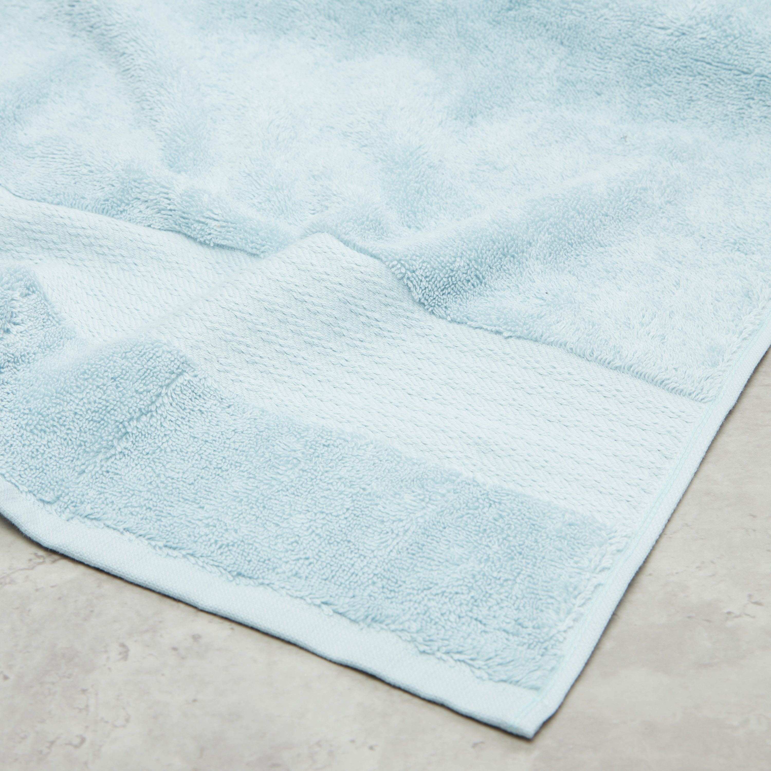Plush Textured Bath Towel - 140x70 cms-household-bathandlaundry-bathlinen-towels-image-3