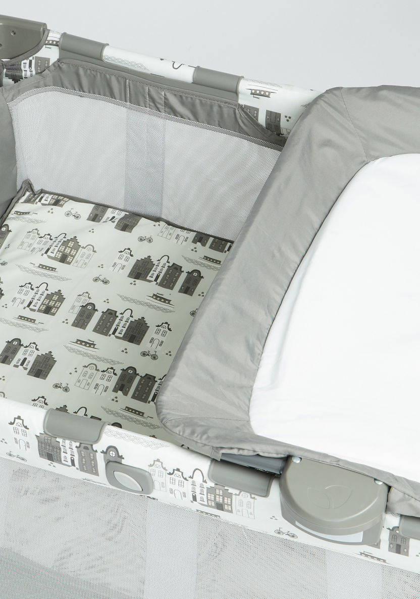 Joie Grey and Cartoon Printed Baby Carry Cot-Cum-Bassinet with 2 Integrated Wheels (Upto years) -Travel Cots-image-1