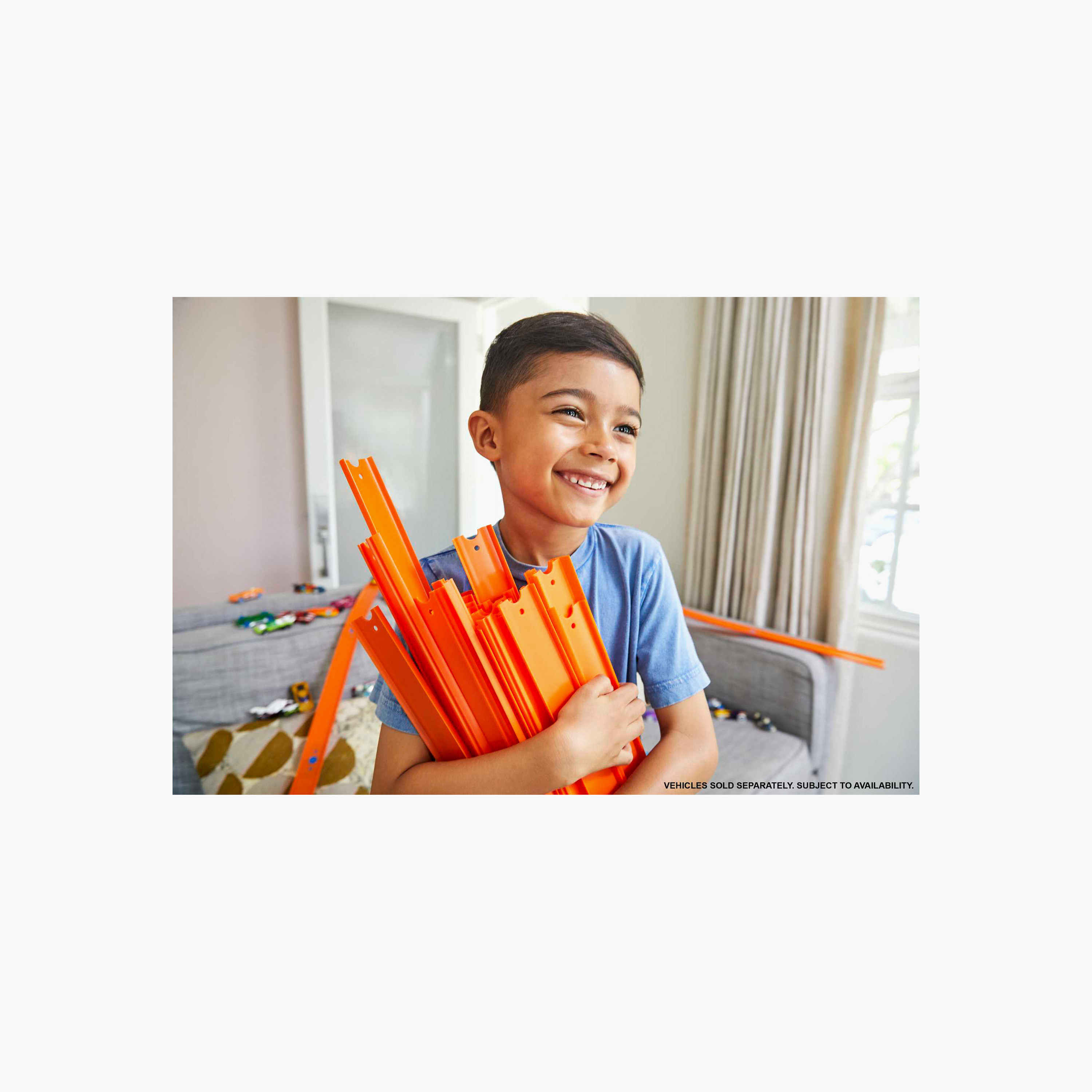 Hot Wheels Toy Car Straight Track Set with 37 Component Building Parts & 1:64 Scale Vehicle-toys-playvehicles-vehicleplaysets-image-2