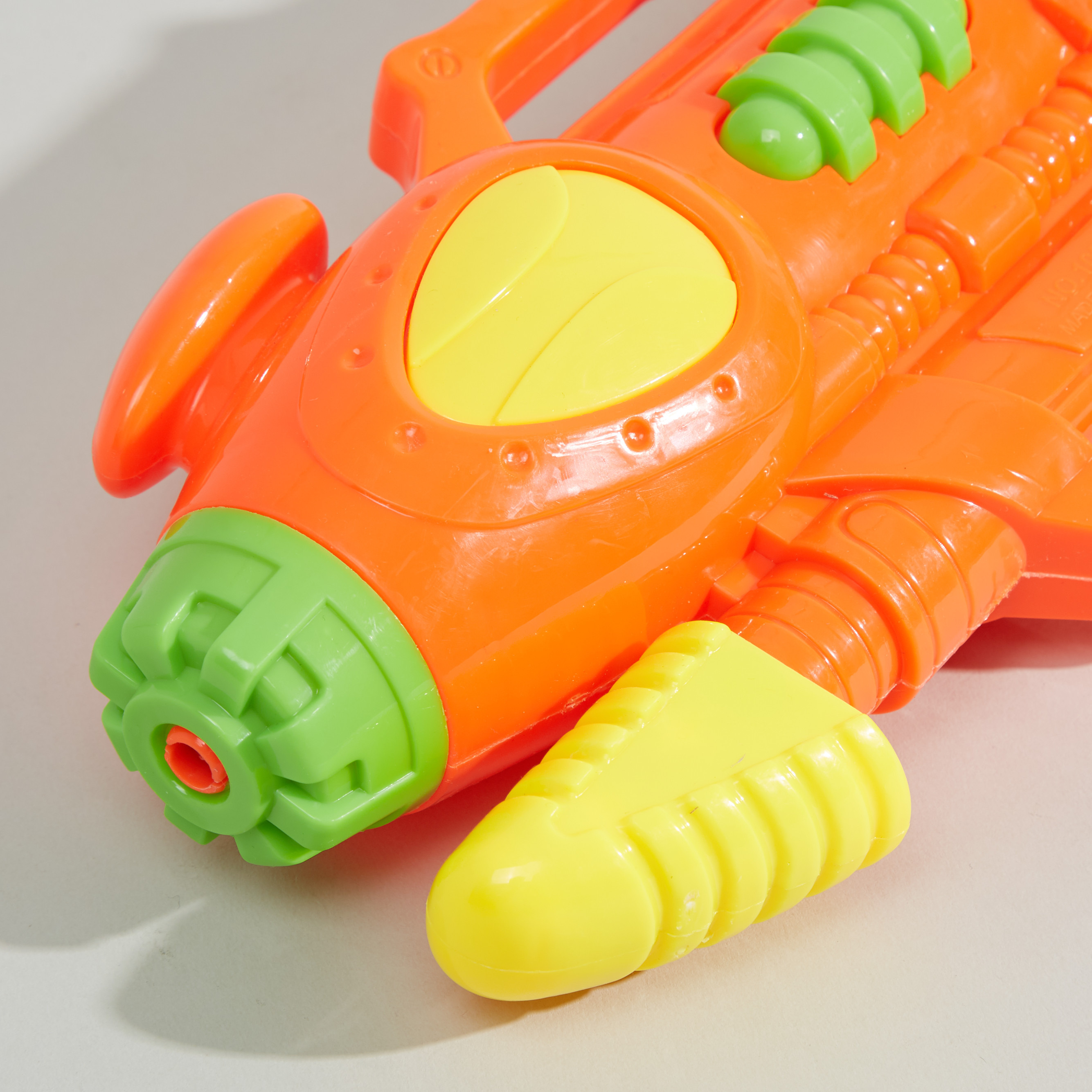Power Water Shooting Gun-toys-outdoor-poolandbeach-waterandbubbleguns-image-3