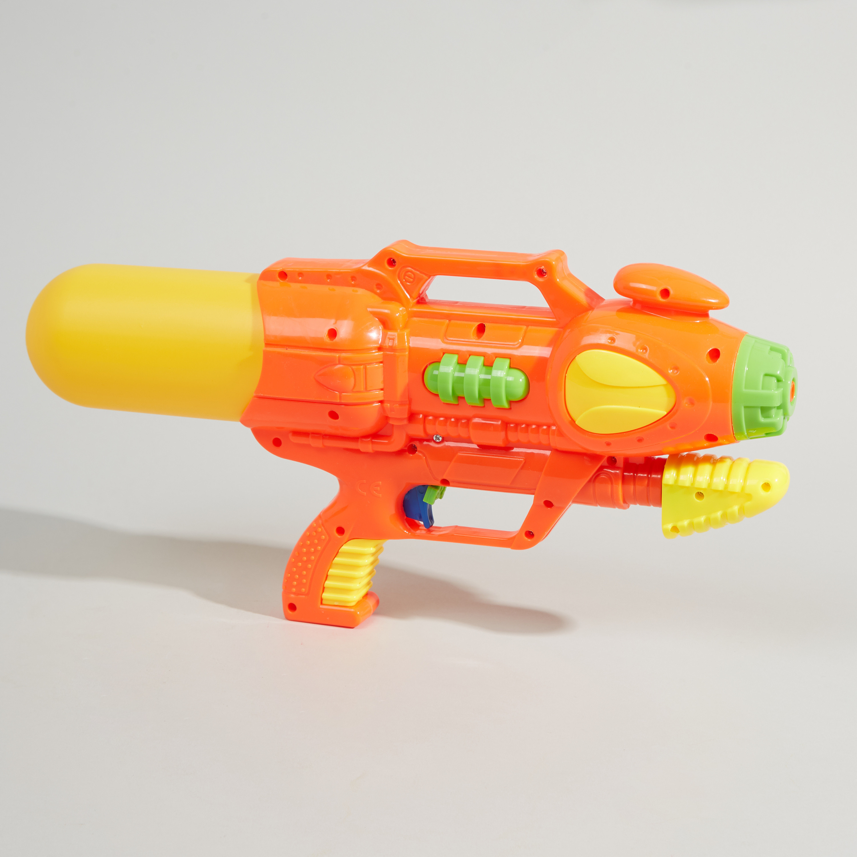 Power Water Shooting Gun-toys-outdoor-poolandbeach-waterandbubbleguns-image-5