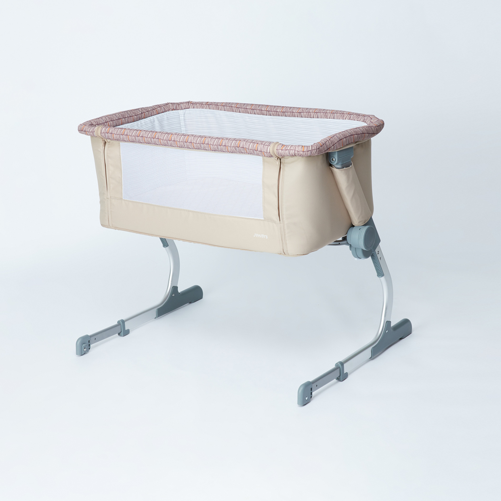 Juniors cheap side bassinet