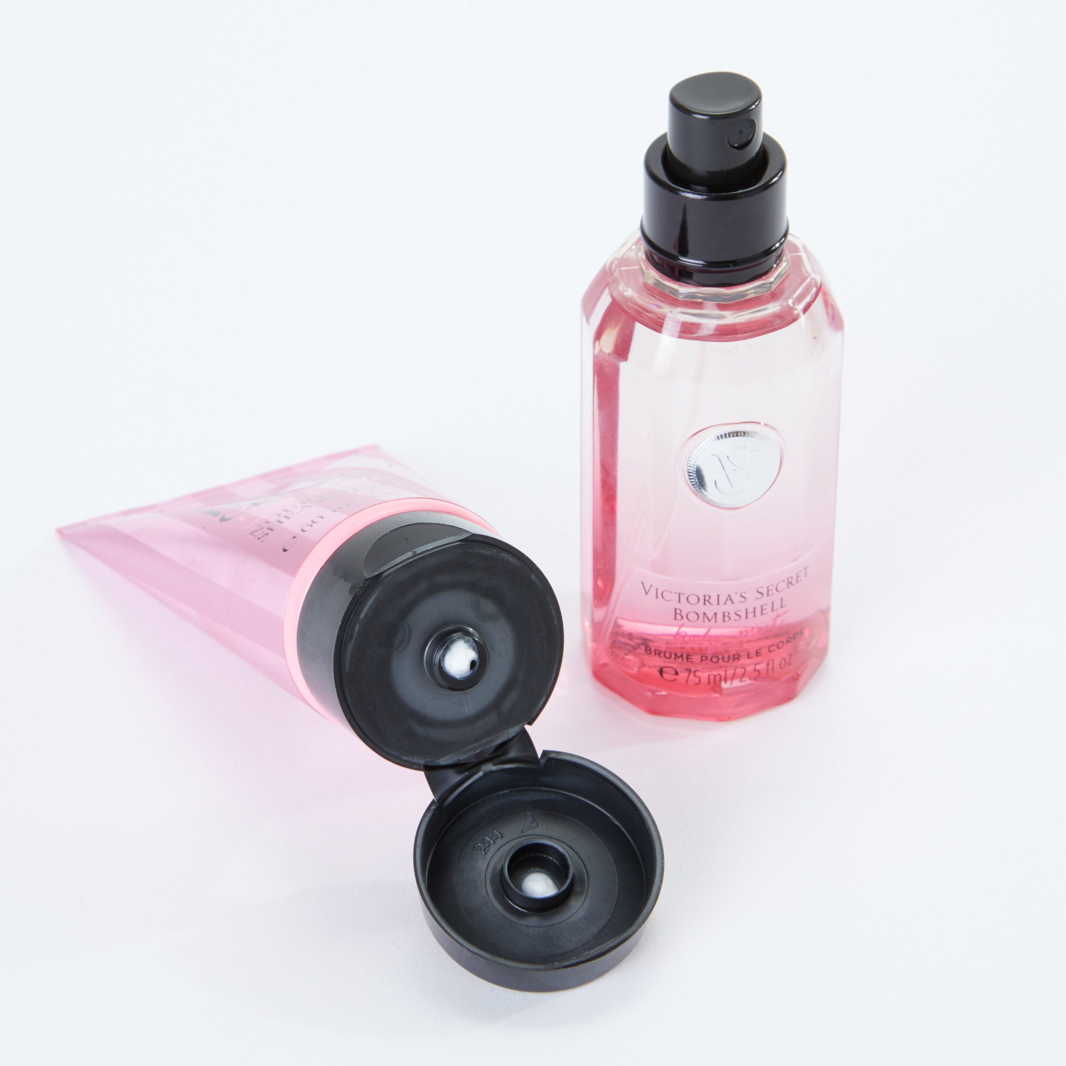 طقم هدية من قطعتين من بومبشيل فيكتوريا سيكريت-beautyandpersonalcare-giftsets-image-3