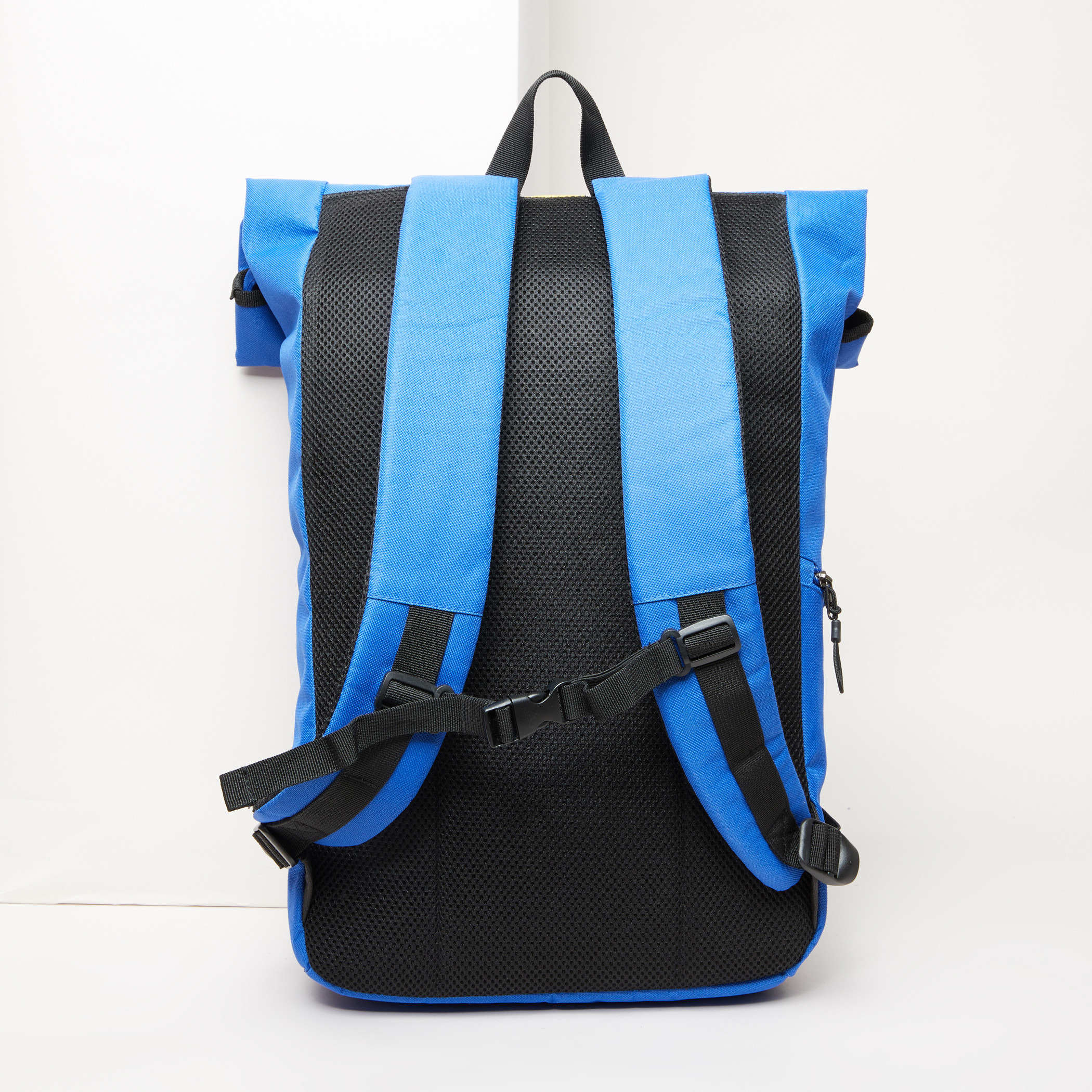 KangaROOS Textured Backpack with Buckle Closure-men-bags-image-9