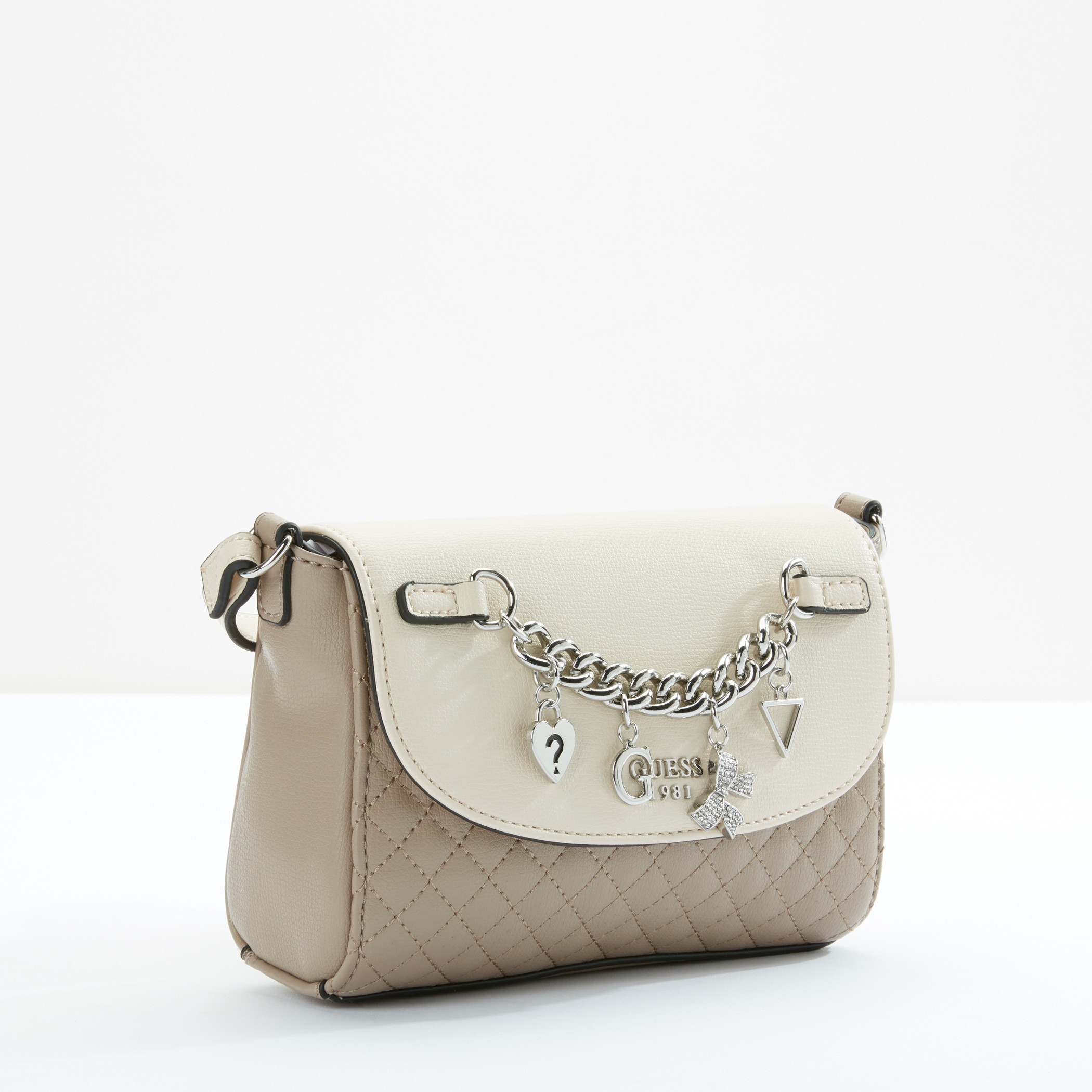 ショルダーバッグ・ポシェット Guess EDITAEDITA Quilted Charm Satchel Bag HP1A3A39 Shop Guess Quilted Satchel Bag with Snap Closure and