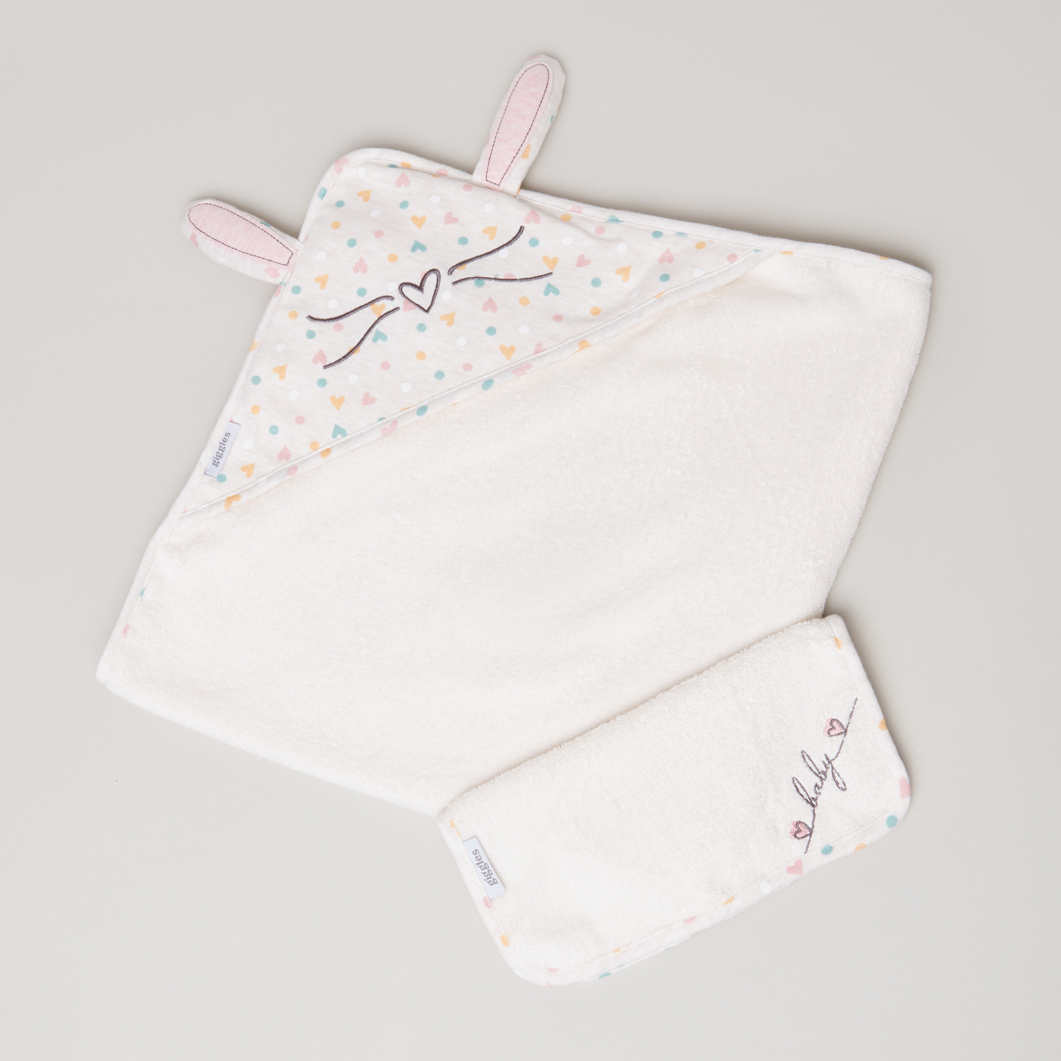 Baby best sale towels online