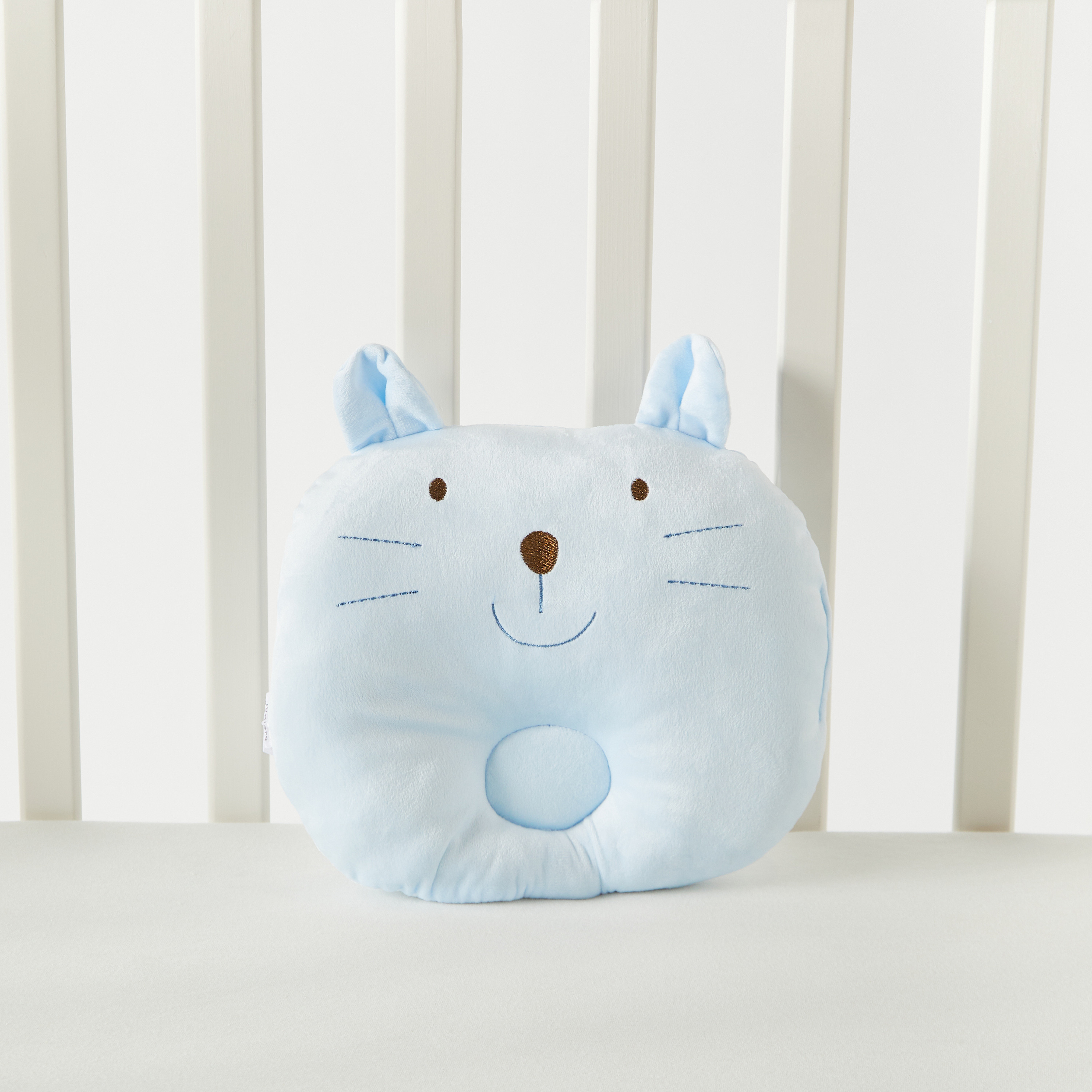 وسادة مطرّزة بتصميم قطة من جونيورز-baby-nursery-babybedding-image-2