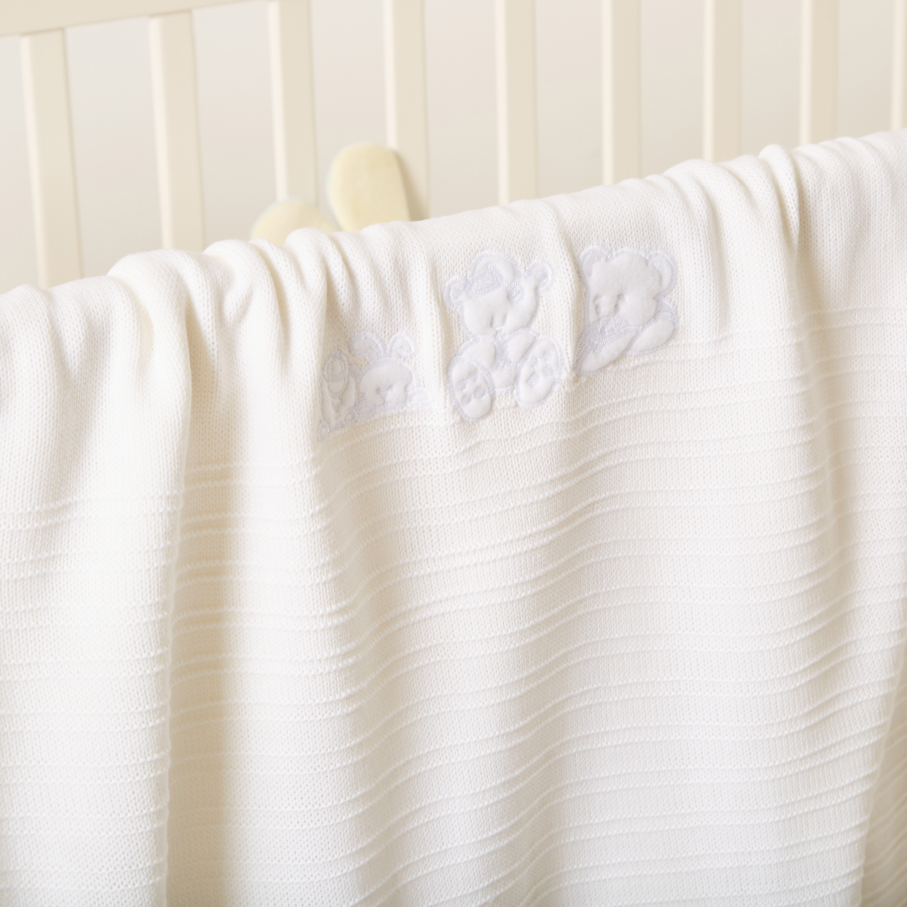 Juniors Textured Shawl Wrap-baby-nursery-blanketsandswaddles-blanketsandquilts-image-2