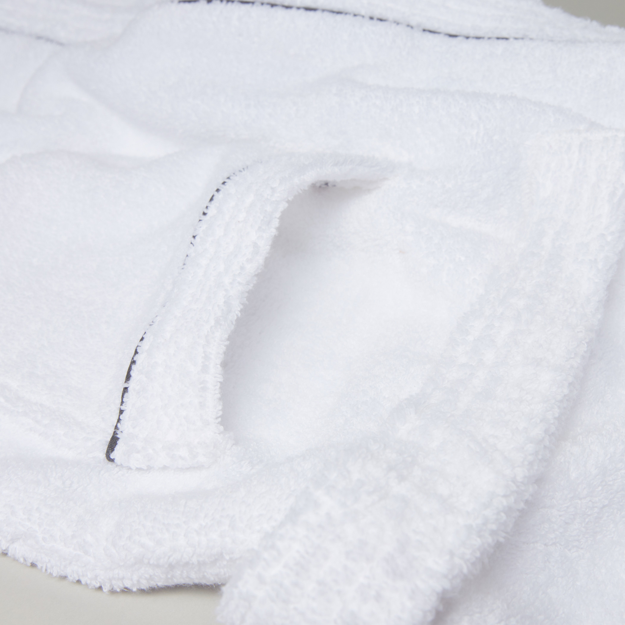 روب حمام بارز الملمس بجيوب وحزام رابط.-household-bathandlaundry-bathlinen-bathrobesandslippers-bathrobes-image-4