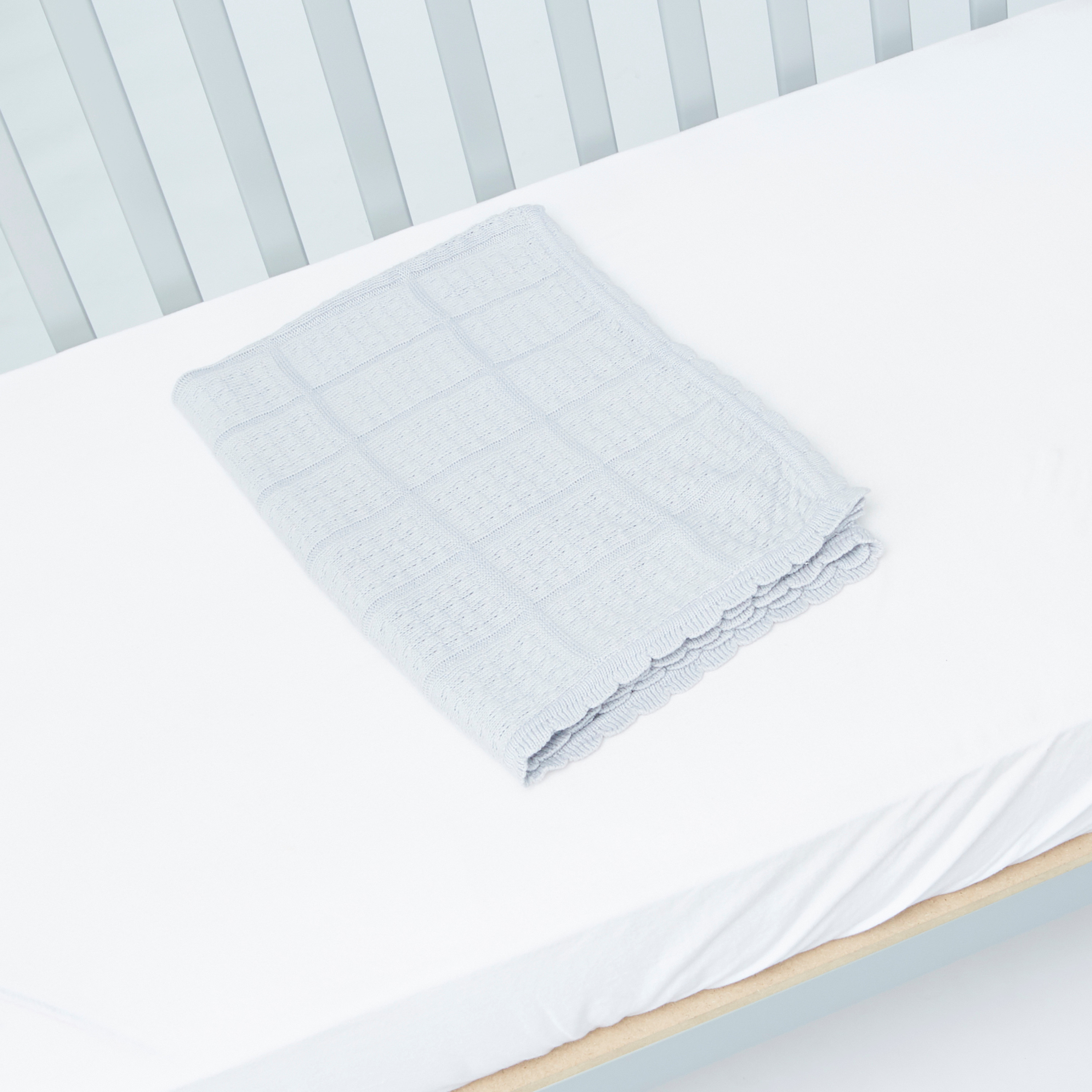 Juniors Chequered Blanket - 81x107 cms-baby-nursery-blanketsandswaddles-blanketsandquilts-image-3