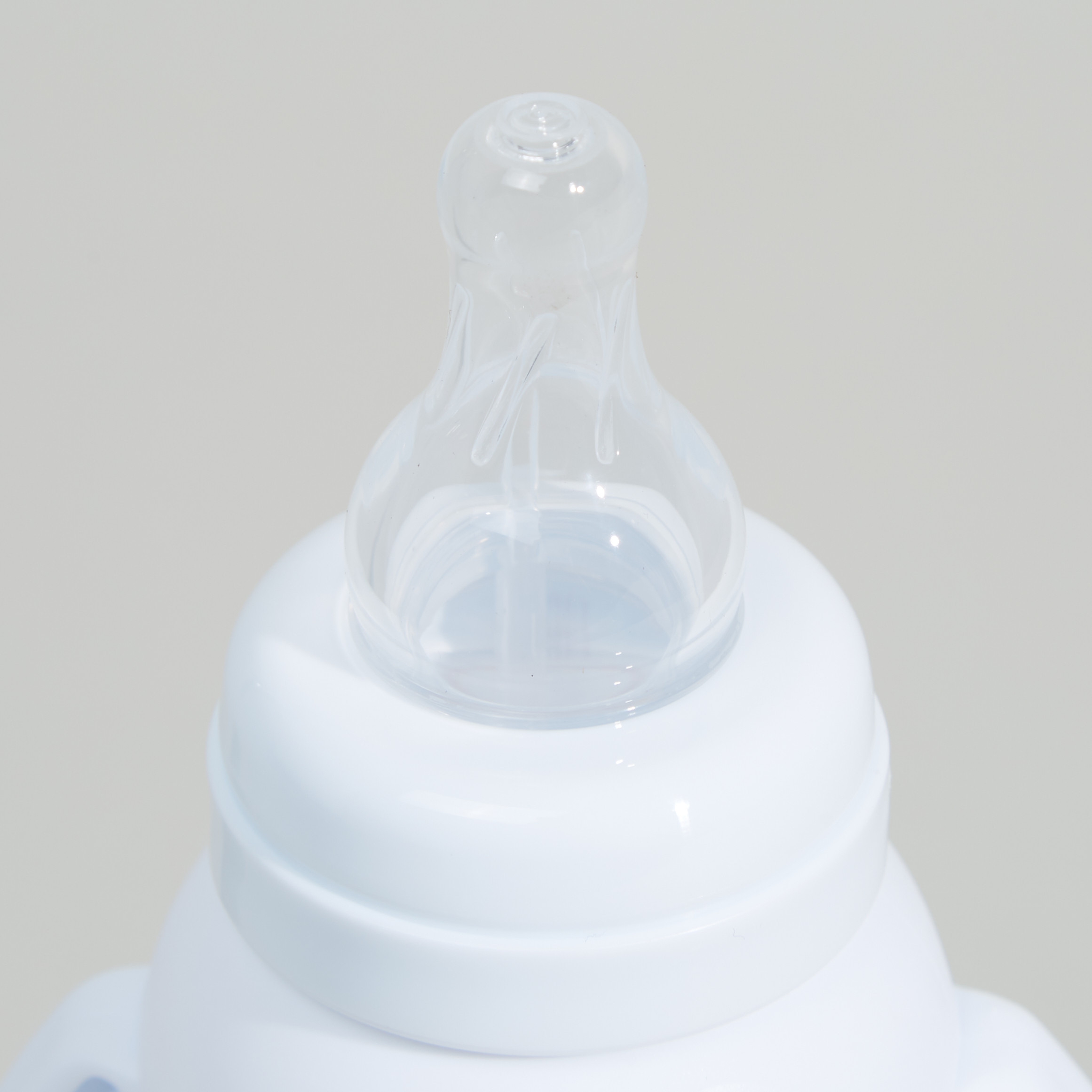 FARLIN Printed Feeding Bottle with Handles - 250 ml-baby-feeding-feedingbottles-bottlesandteats-image-2