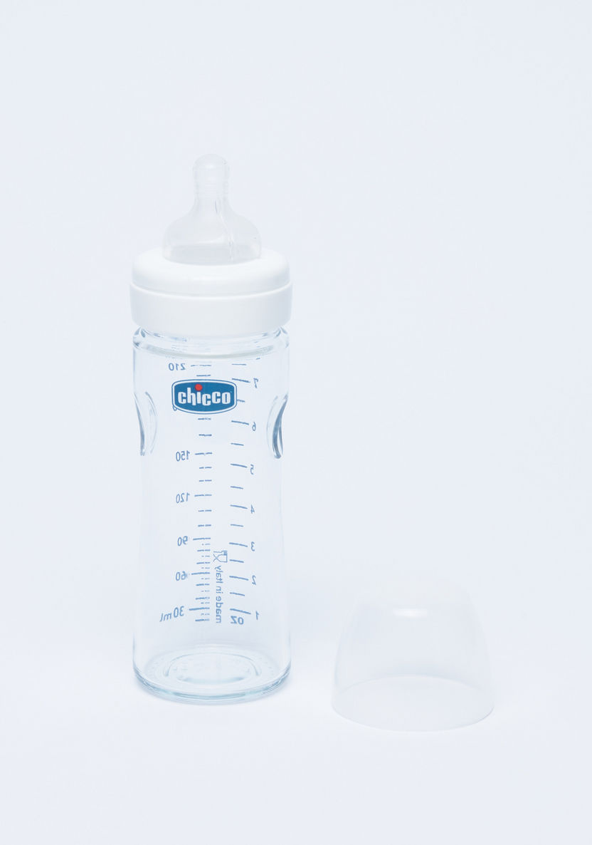 Chicco Printed Feeding Bottle - 240 ml-Bottles and Teats-image-0