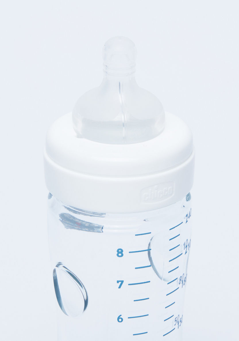 Chicco Printed Feeding Bottle - 240 ml-Bottles and Teats-image-1