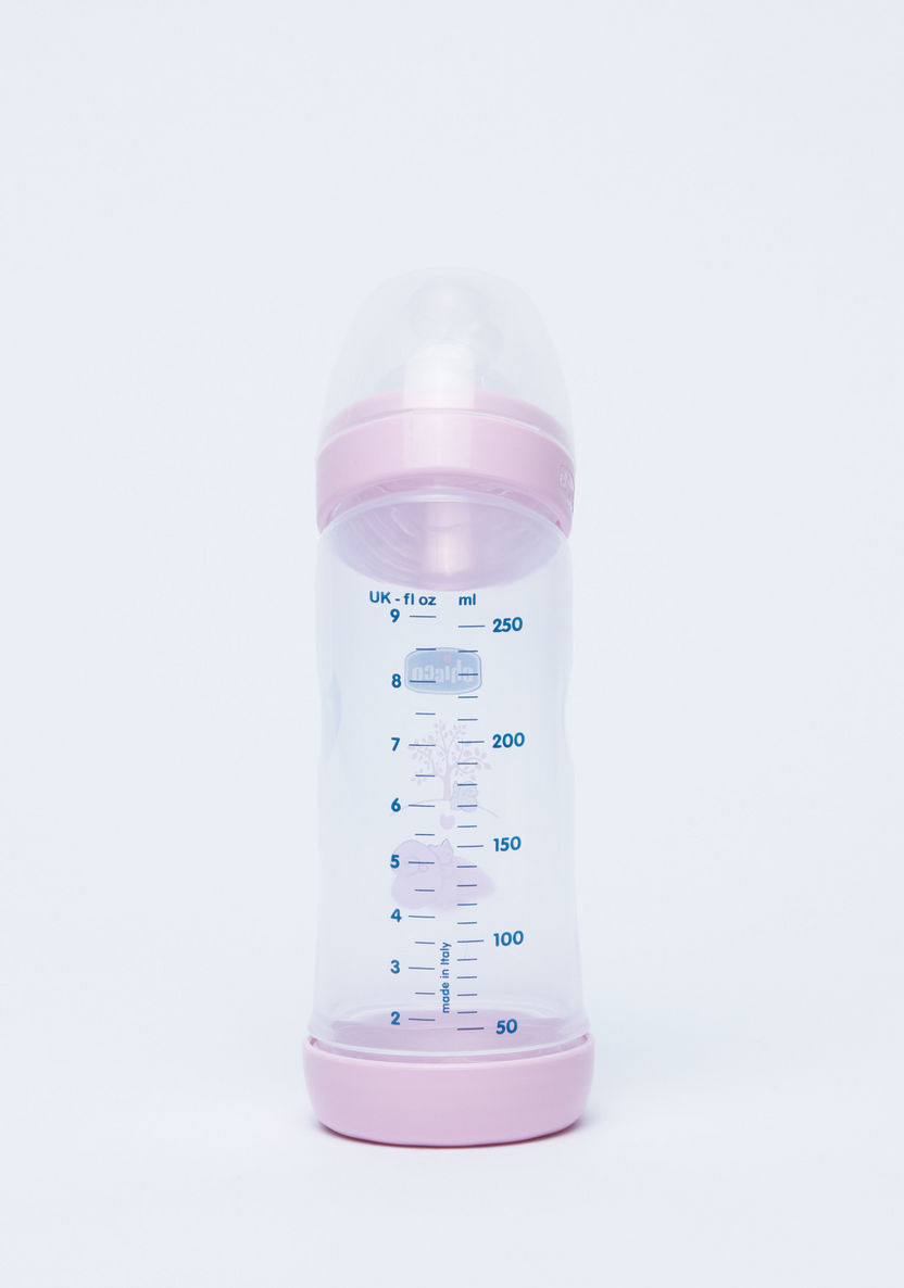 Chicco Angled Feeding Bottle with Cap- 250 ml-Bottles and Teats-image-2